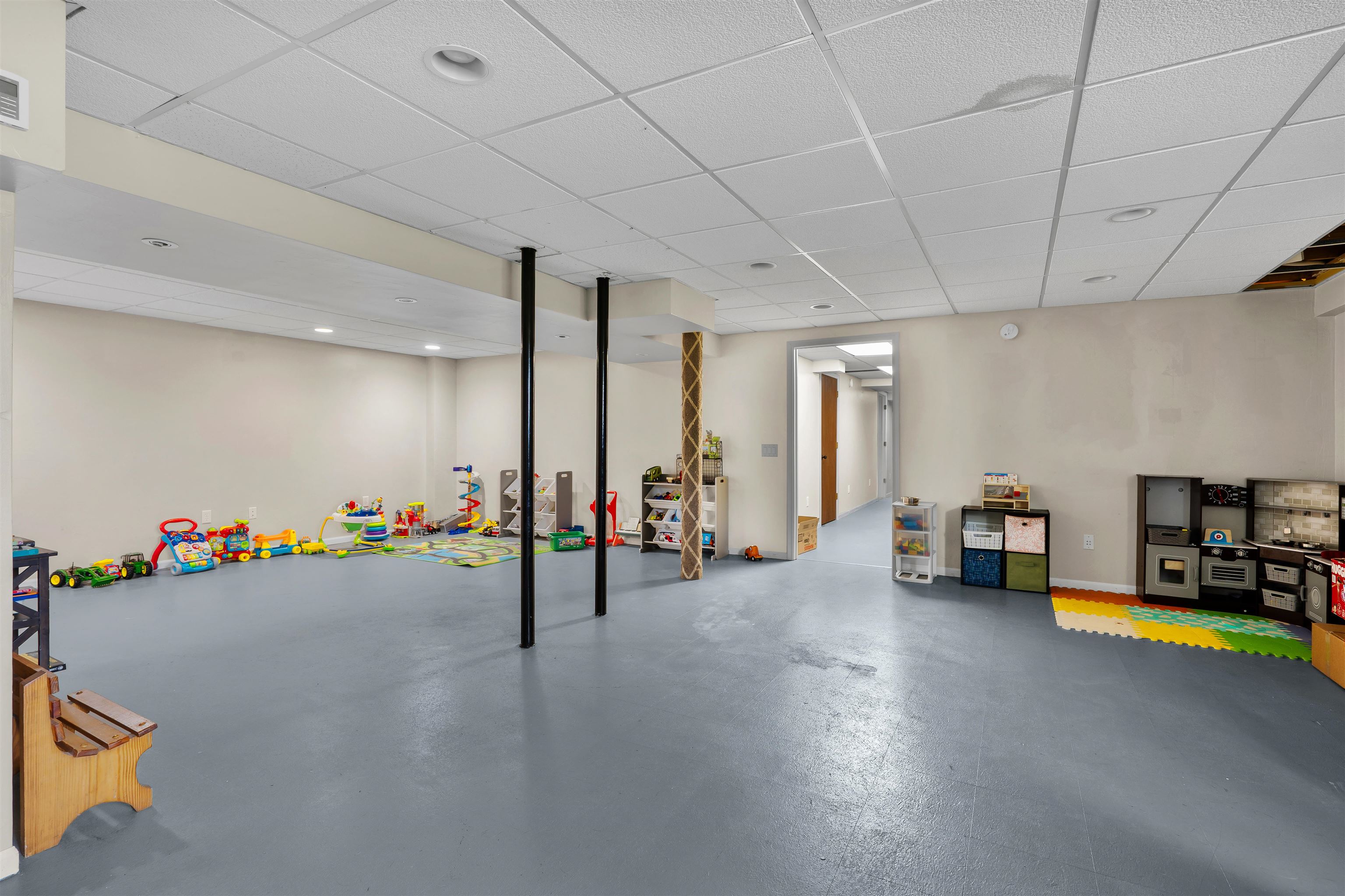 De Pere, Wisconsin, 54115-9006, United States, 4 Bedrooms Bedrooms, ,3 BathroomsBathrooms,Residential,For Sale,2048698