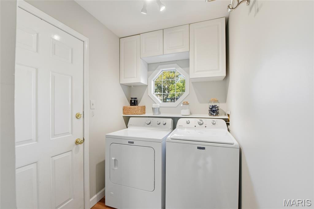 Wildwood, Missouri, 63005, United States, 4 Bedrooms Bedrooms, ,3 BathroomsBathrooms,Residential,For Sale,1965687