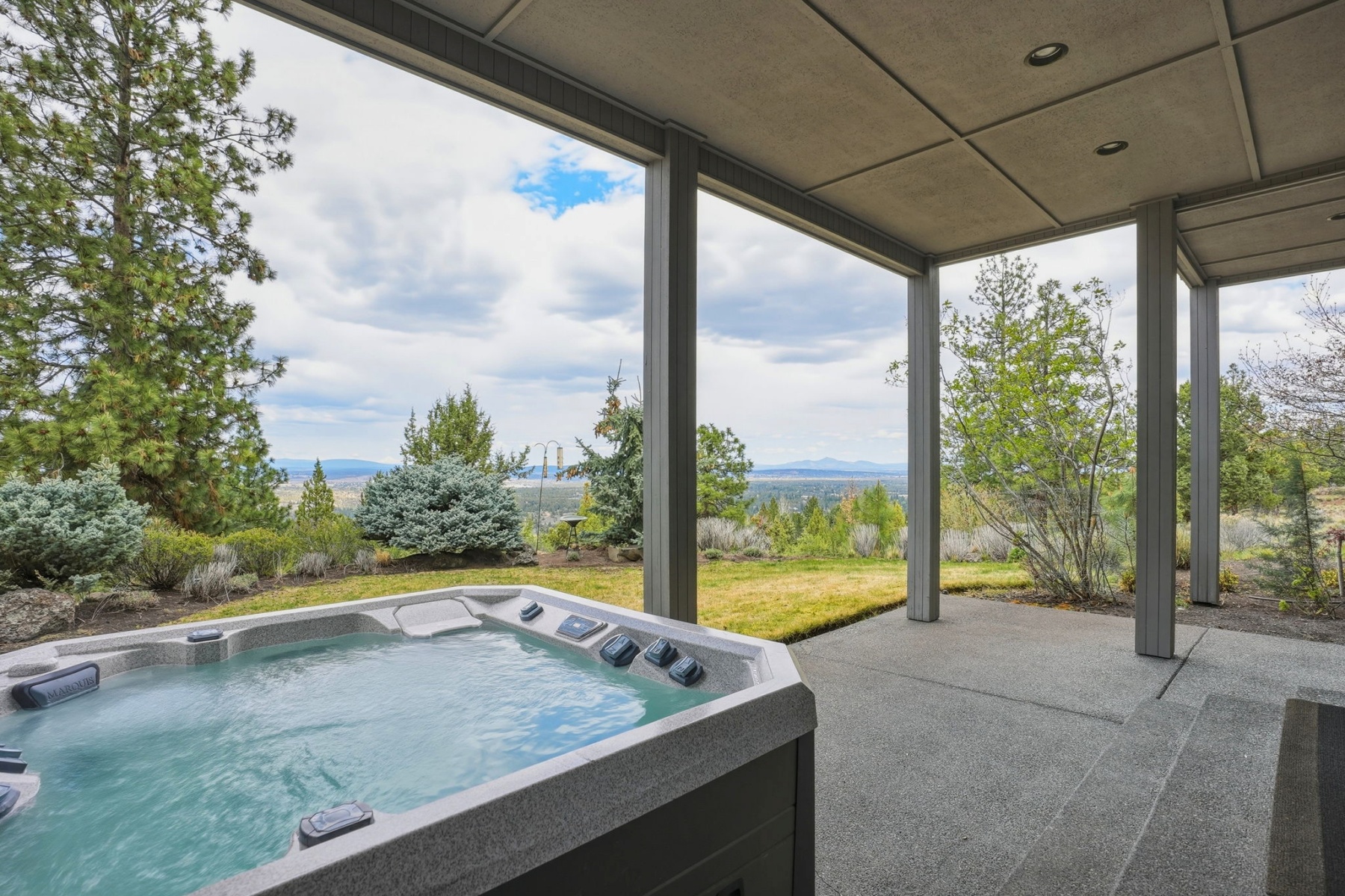  3072 NW Duffy Drive Bend, OR 97703 - 物件實景