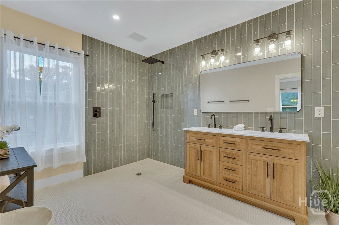 Savannah, Georgia, 31405, United States, 3 Bedrooms Bedrooms, ,3 BathroomsBathrooms,Residential,For Sale,1989638