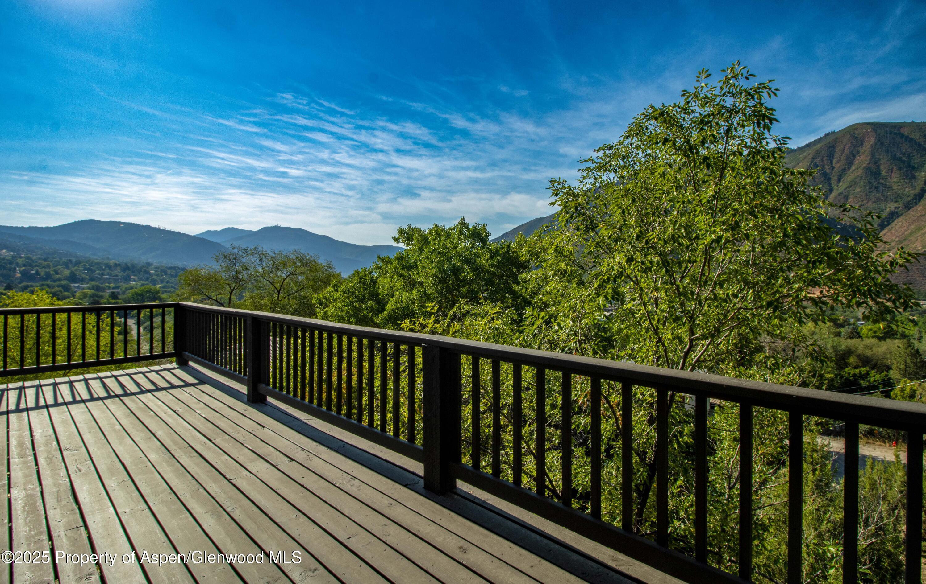 Glenwood Springs, Colorado, 81601, United States, 3 Bedrooms Bedrooms, ,3 BathroomsBathrooms,Residential,For Sale,1941964