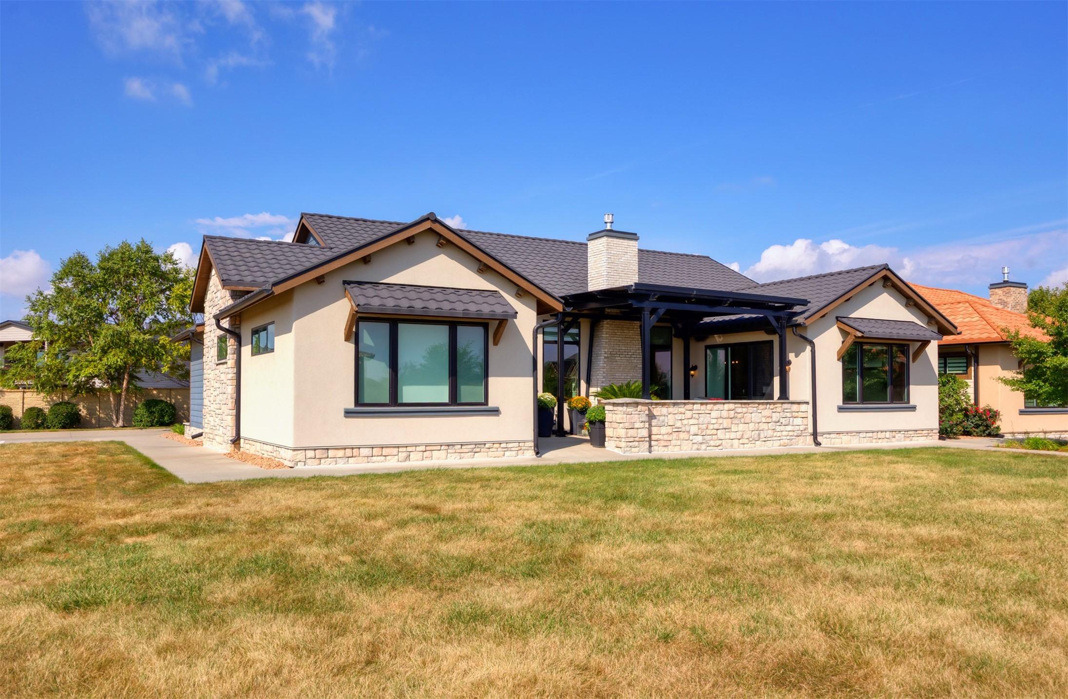 Johnston, Iowa, 50131, United States, 4 Bedrooms Bedrooms, ,4 BathroomsBathrooms,Residential,For Sale,1974668