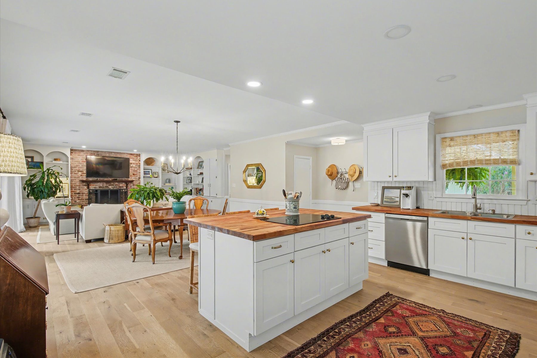  Lovely Updated Cottage in The Landings Gated Community - 物件實景