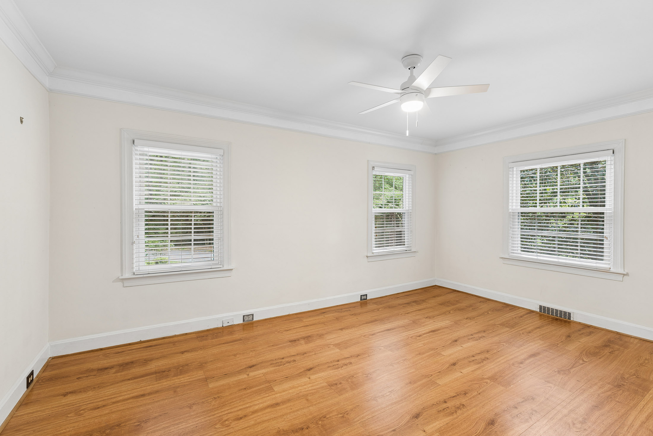  Beautiful Sandy Springs Home Offers Exceptional Space and Flexible Living - 物件實景