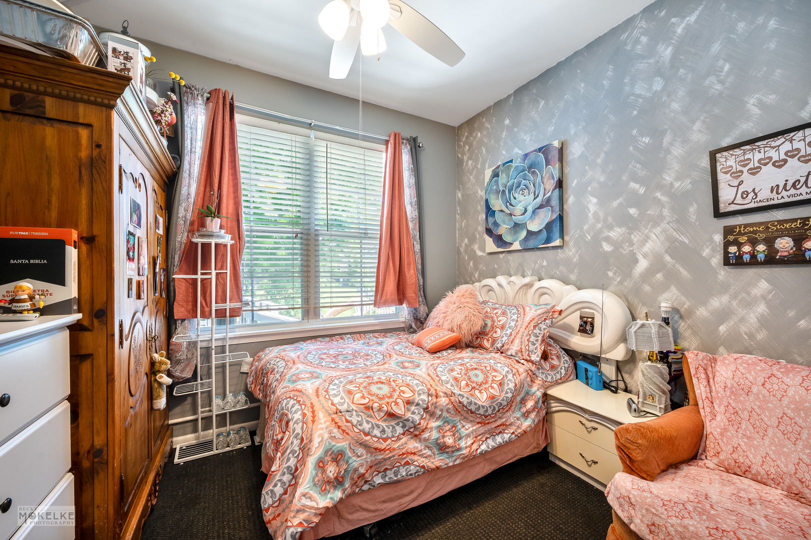 Montgomery, Illinois, 60538, United States, 5 Bedrooms Bedrooms, ,4 BathroomsBathrooms,Residential,For Sale,1925082