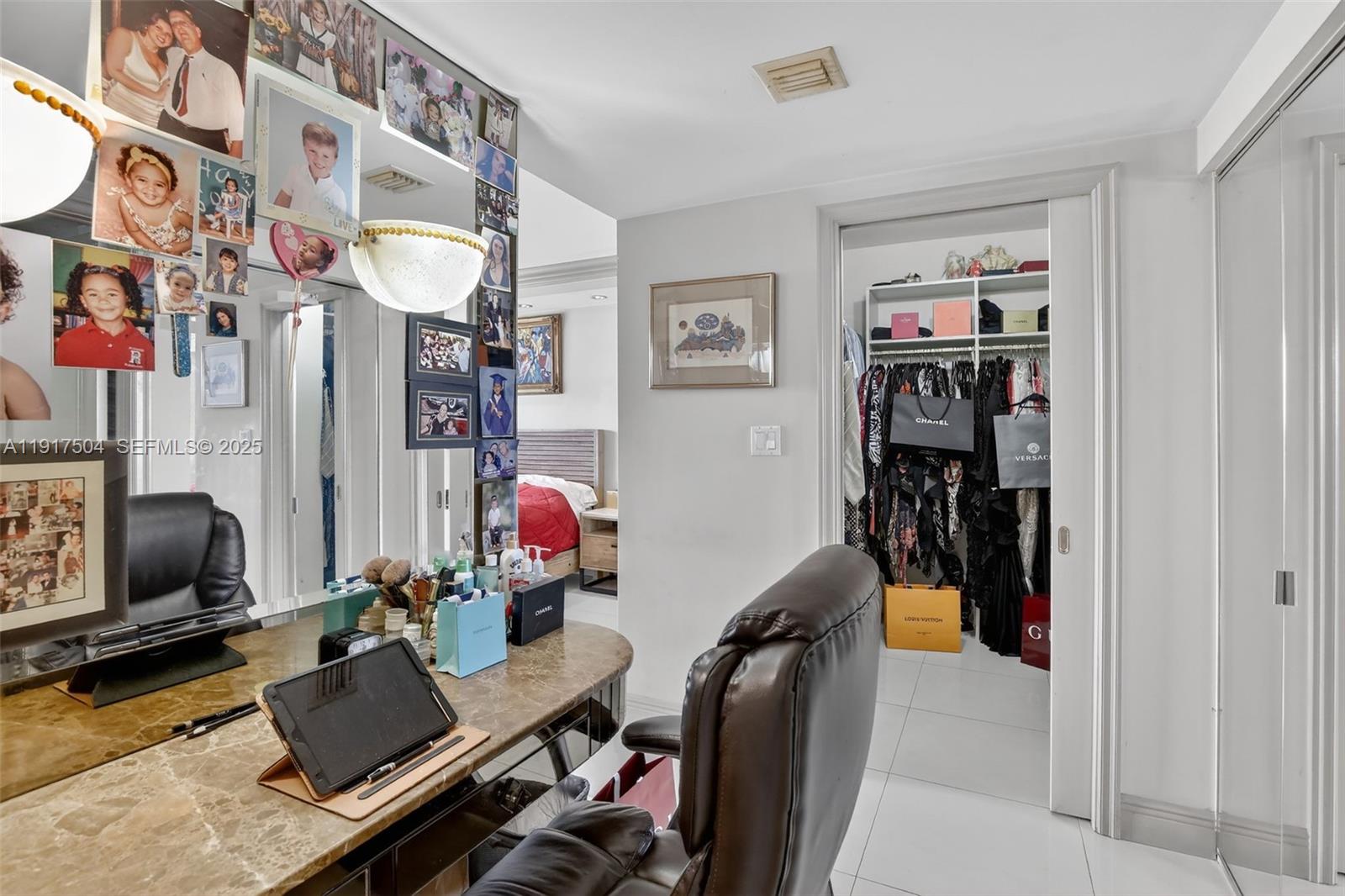 Aventura, Florida, 33160, United States, 3 Bedrooms Bedrooms, ,3 BathroomsBathrooms,Residential,For Sale,1997076