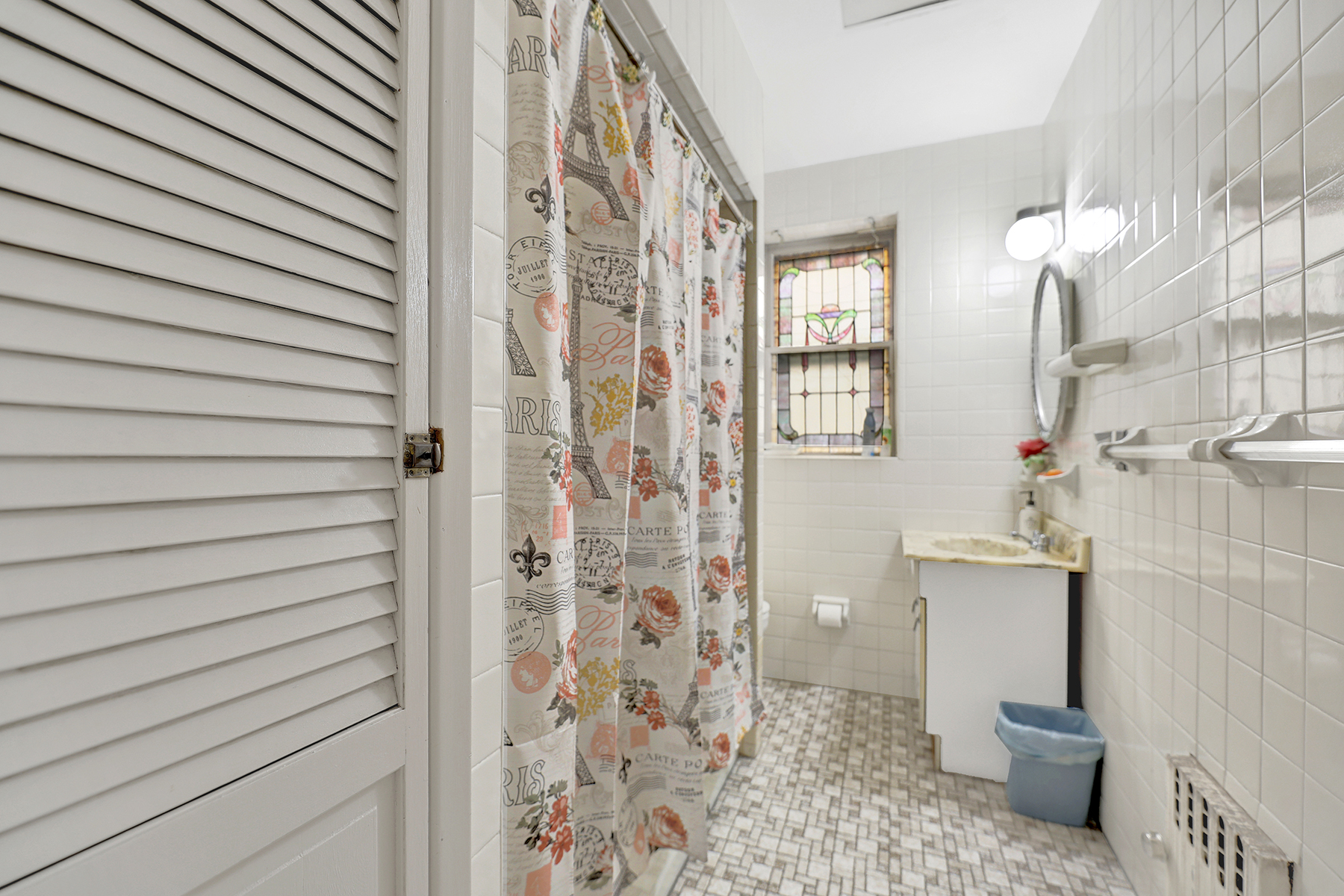 Brooklyn, New York, 11235, United States, 10 Bedrooms Bedrooms, ,4 BathroomsBathrooms,Residential,For Sale,1975814