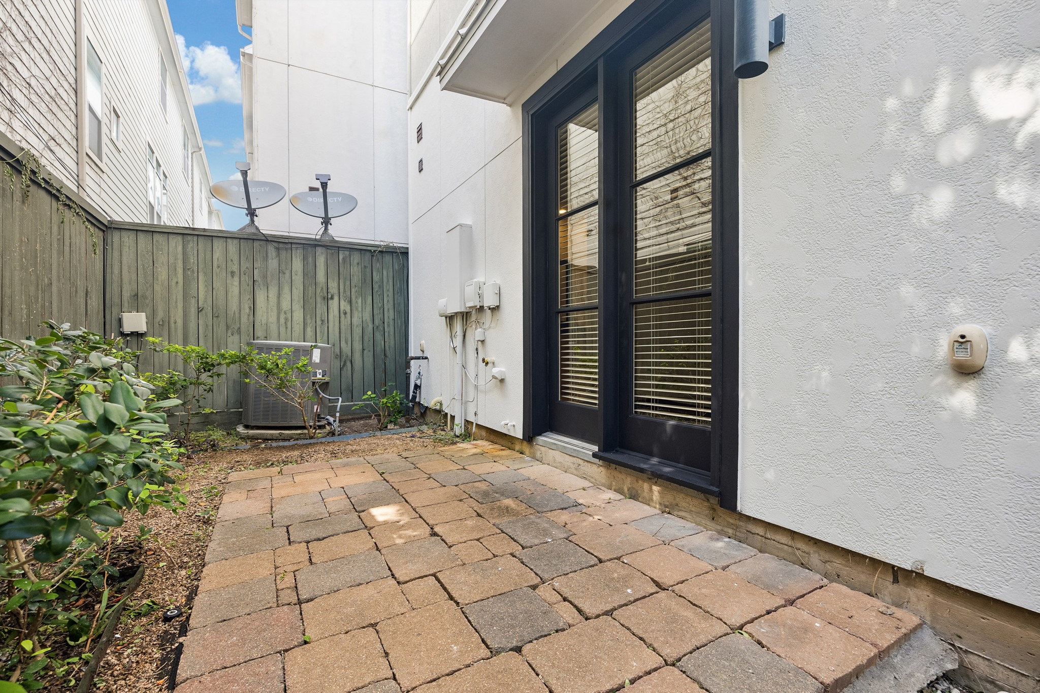  5718 Kansas Street D - 物件實景