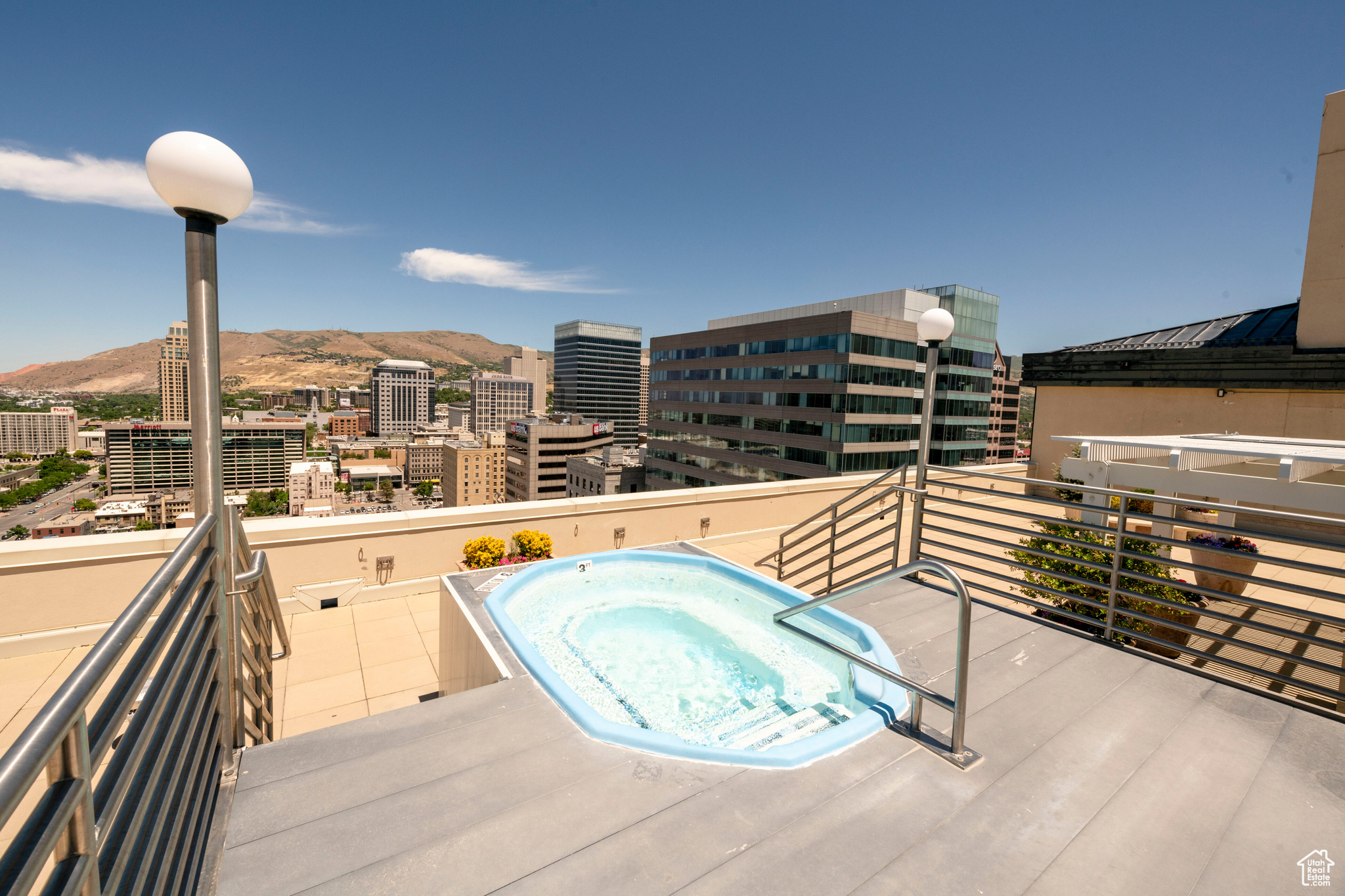 Salt Lake City, Utah, 84101, United States, 2 Bedrooms Bedrooms, ,1 BathroomBathrooms,Residential,For Sale,1897023