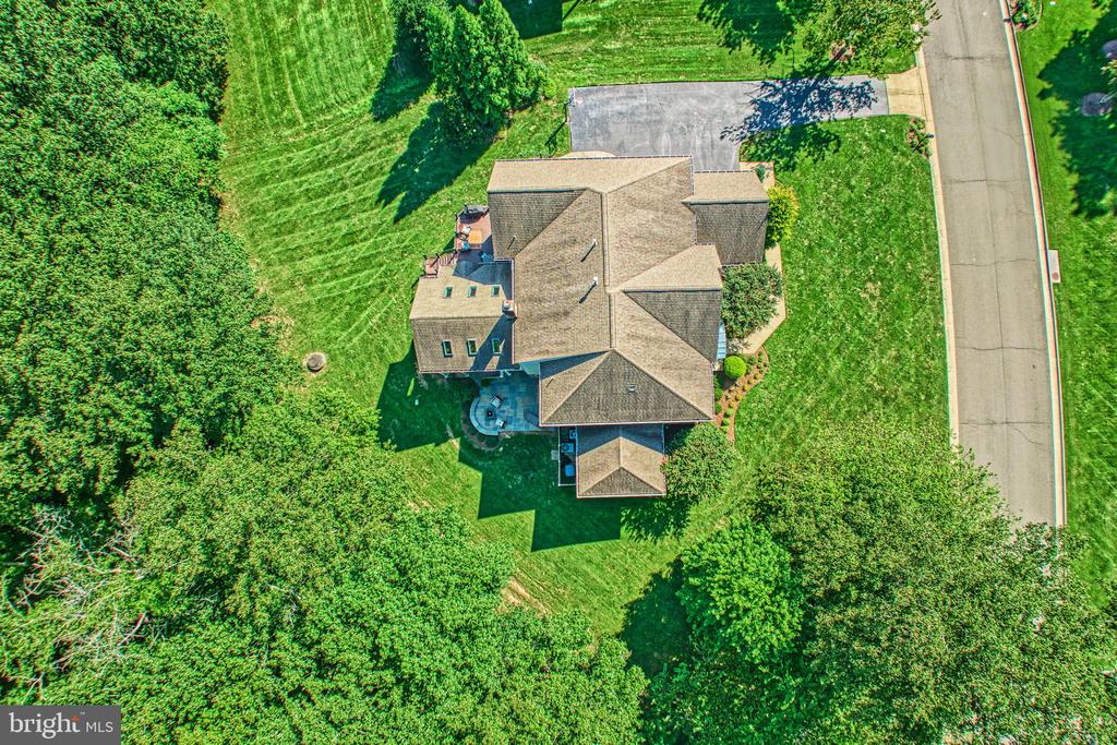 Vienna, Virginia, 22182, United States, 5 Bedrooms Bedrooms, ,6 BathroomsBathrooms,Residential,For Sale,1943879