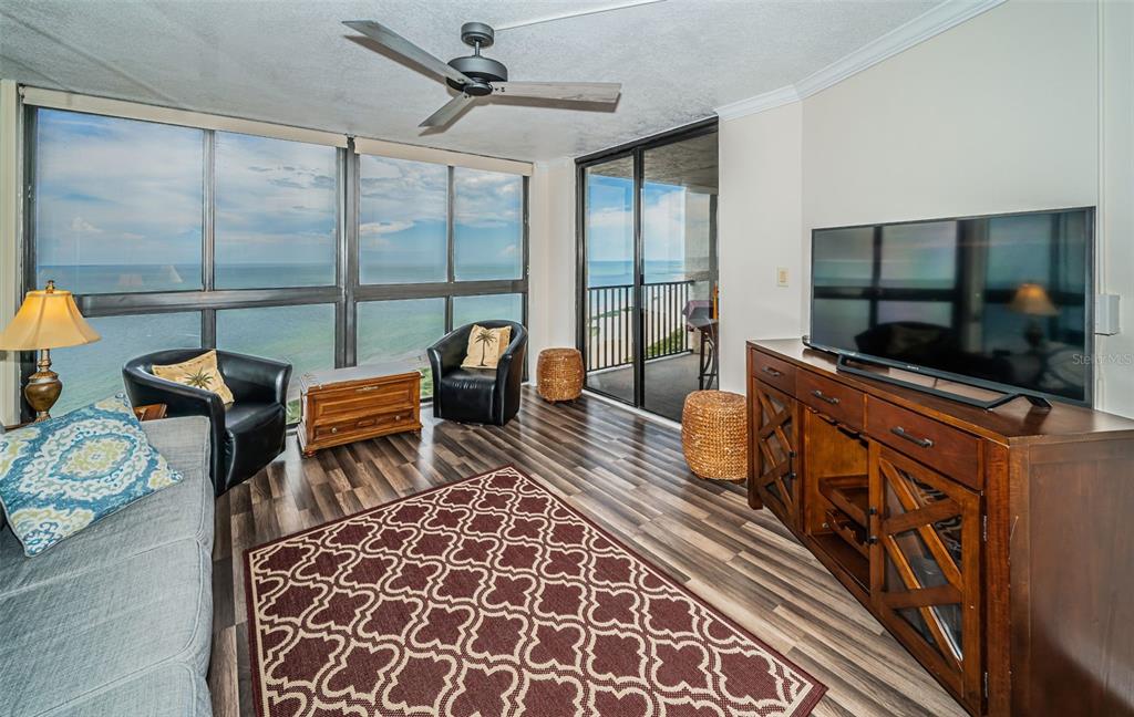 Clearwater Beach, Florida, 33767, United States, 1 Bedroom Bedrooms, ,2 BathroomsBathrooms,Residential,For Sale,1939900