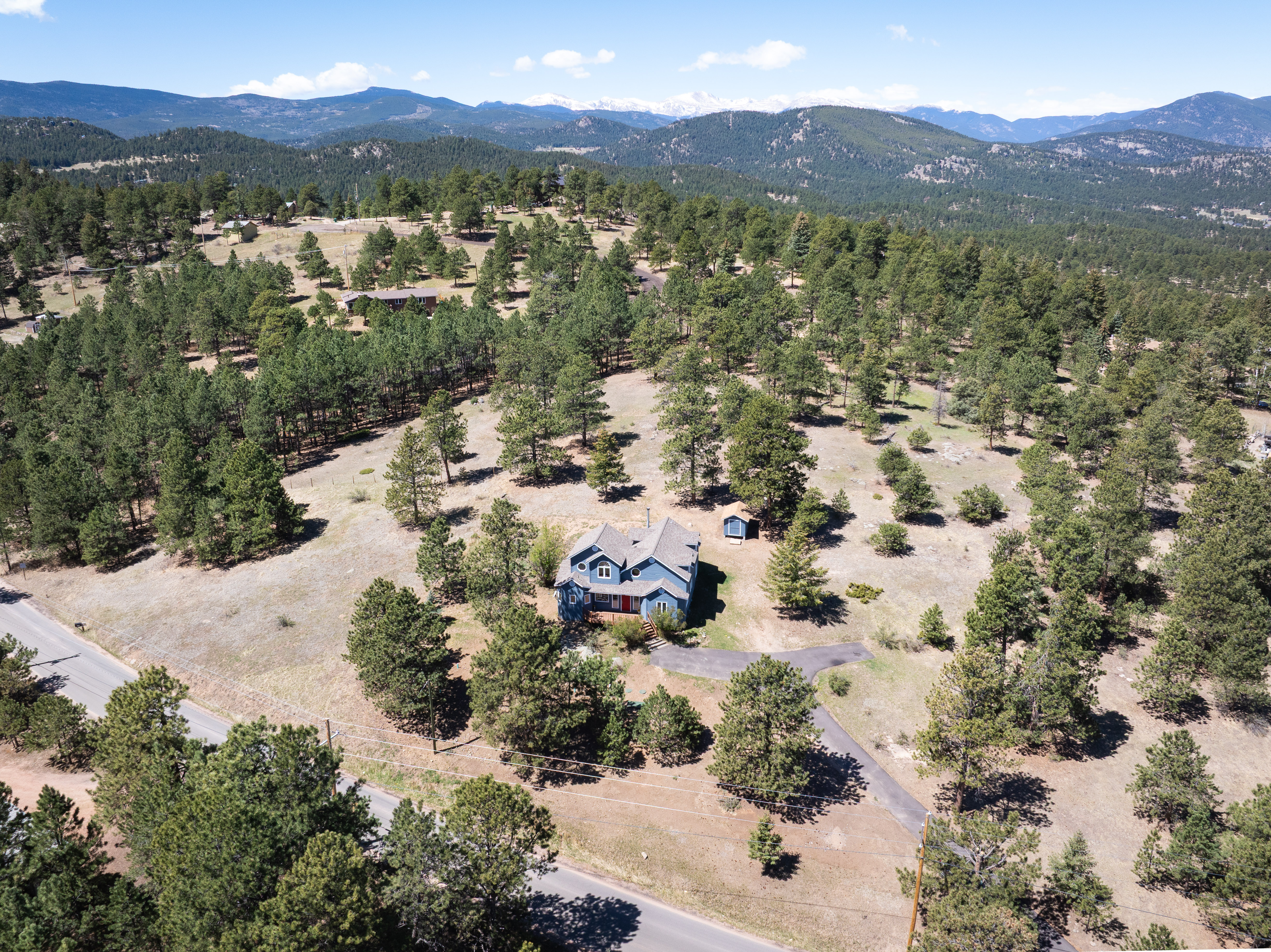  Nestled into the Foothills of The Rocky Mountains Your Shire Awaits - 物件實景