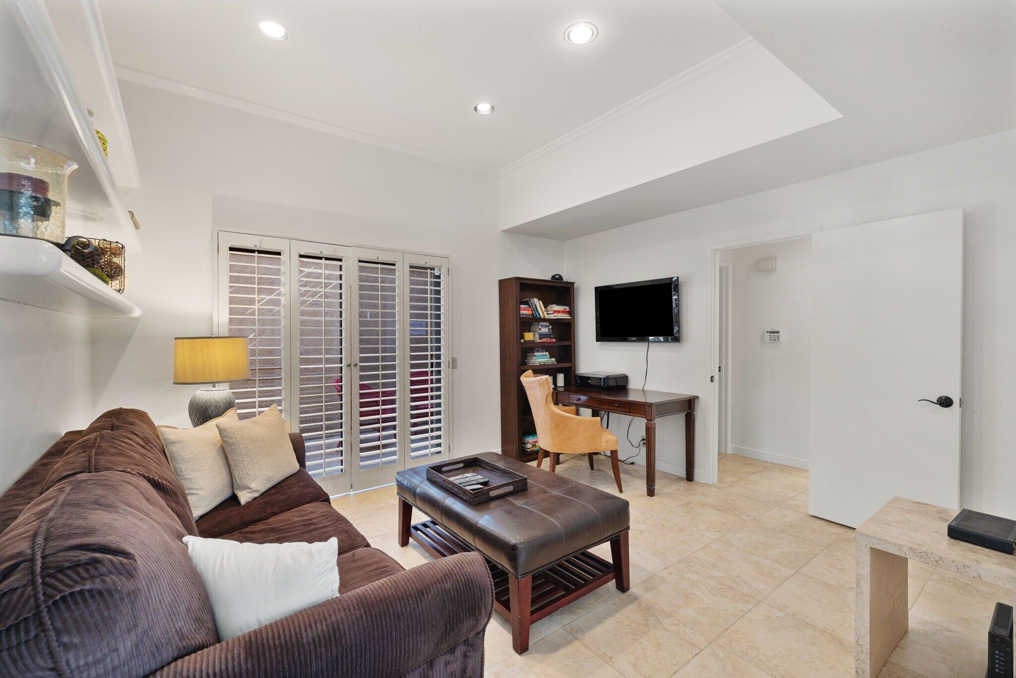 Palm Desert, California, 92260, United States, 2 Bedrooms Bedrooms, ,2 BathroomsBathrooms,Residential,For Sale,1987957