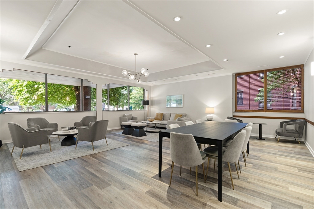 Brookline, Massachusetts, 02446, United States, 2 Bedrooms Bedrooms, ,2 BathroomsBathrooms,Residential,For Sale,1920109