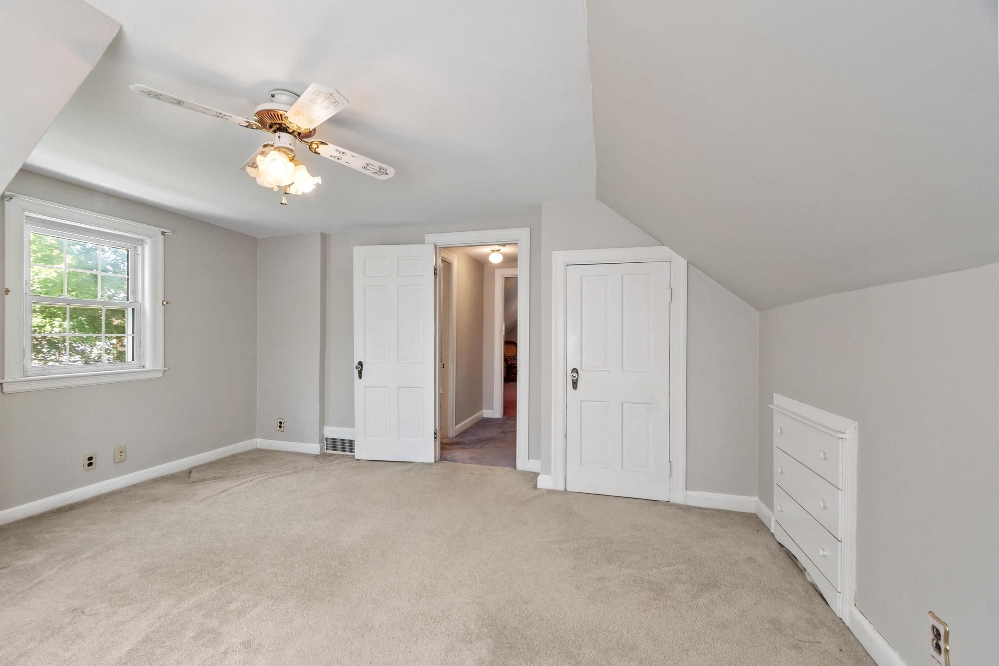  9 Oaklandvale Ave, Saugus, MA, 01906 - 物件實景