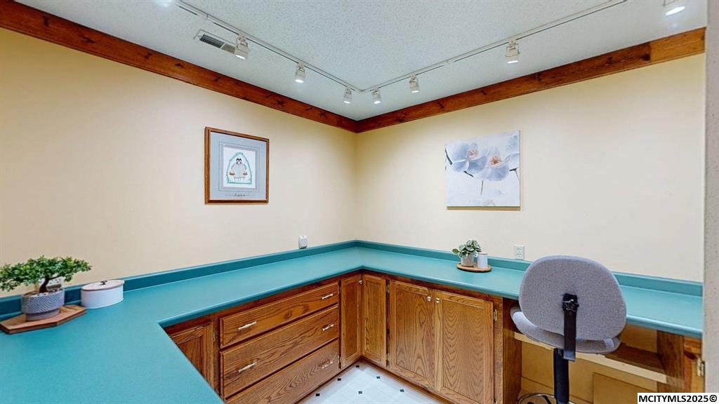 Clear Lake, Iowa, 50428, United States, 3 Bedrooms Bedrooms, ,2 BathroomsBathrooms,Residential,For Sale,1975184