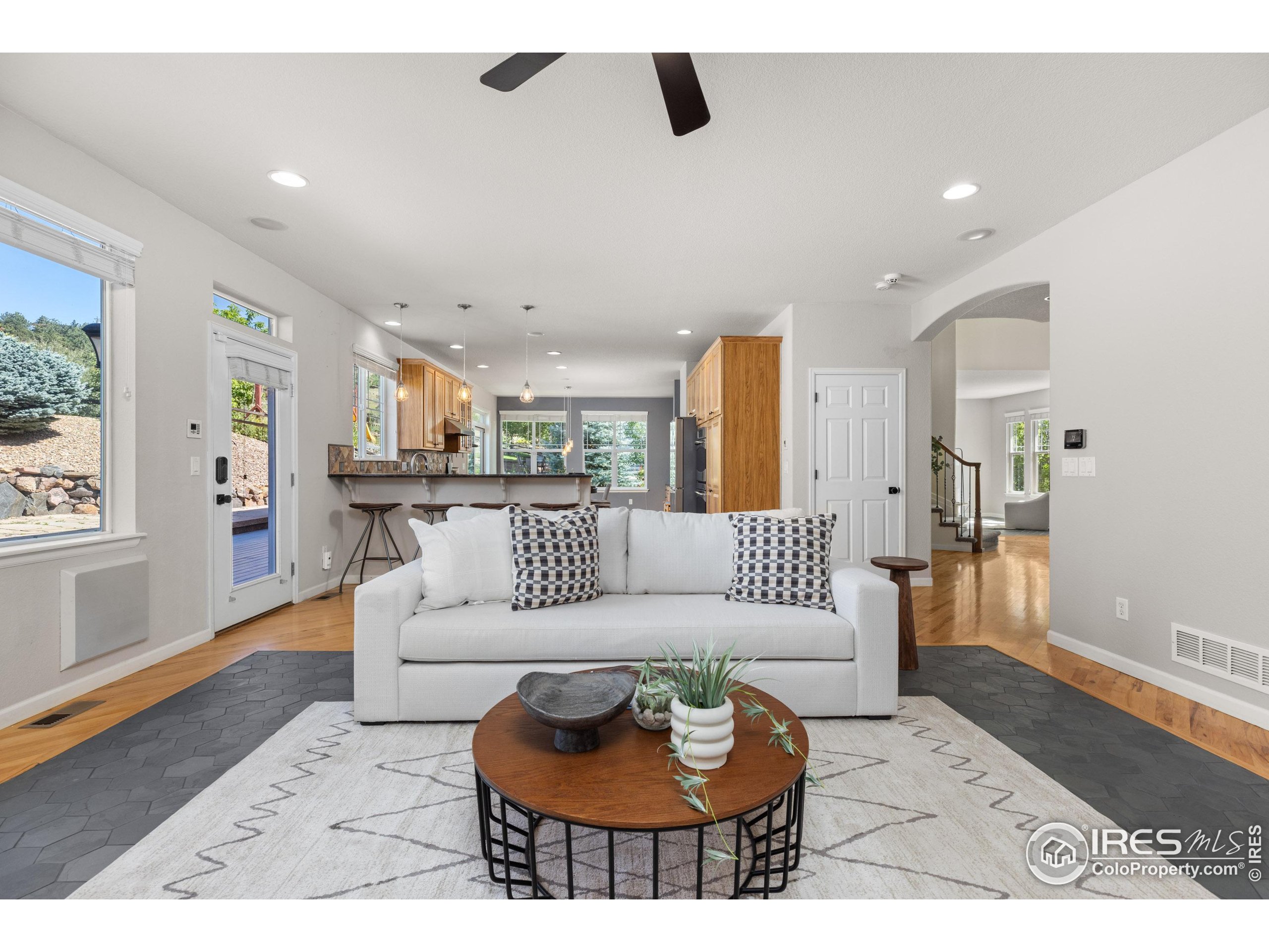 Lyons, Colorado, 80540, United States, 4 Bedrooms Bedrooms, ,3 BathroomsBathrooms,Residential,For Sale,1865994