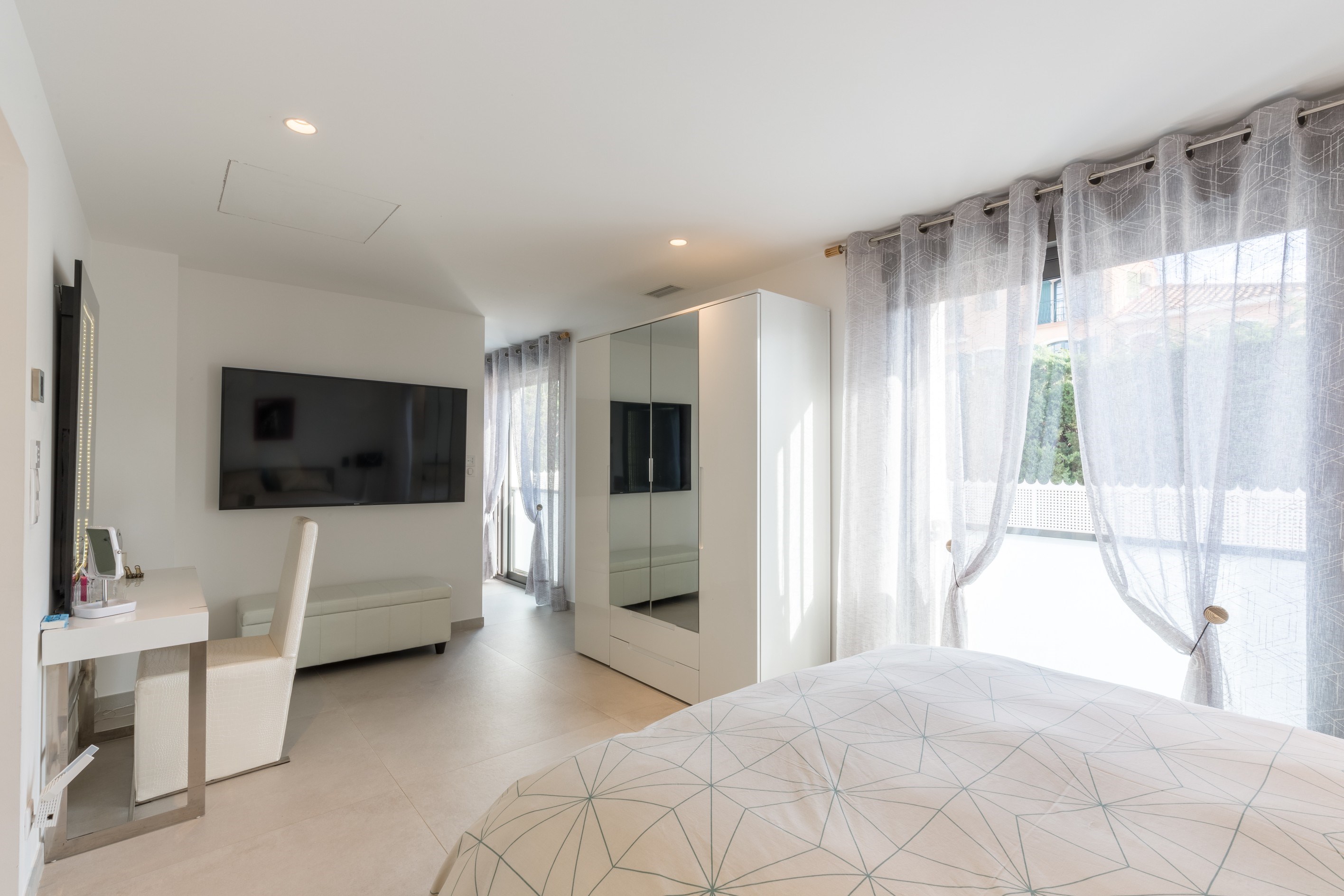  Close to the center of Perpignan – Luxury Contemporary House - 物件實景