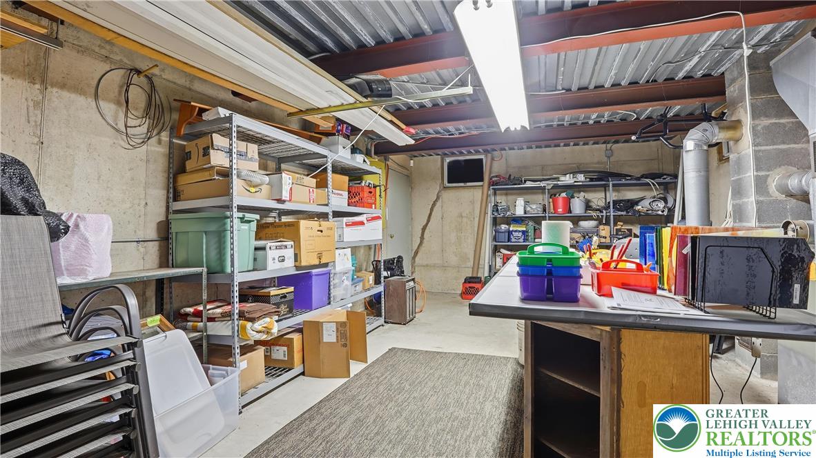 Allentown City, Pennsylvania, 18103, United States, 3 Bedrooms Bedrooms, ,2 BathroomsBathrooms,Residential,For Sale,1993437