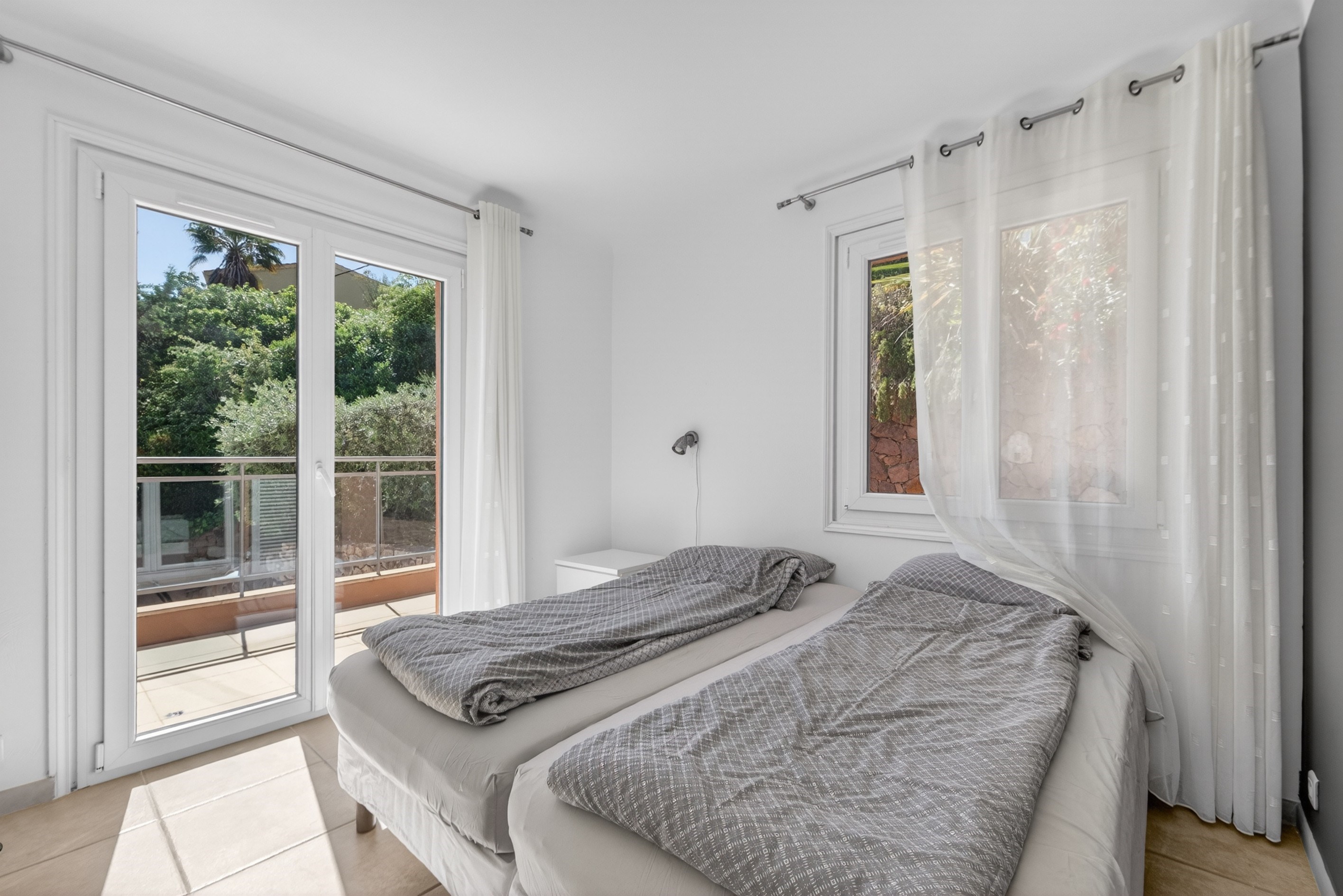  Théoule-sur-Mer Contemporary villa with panoramic sea views in a gated resident… - 物件實景