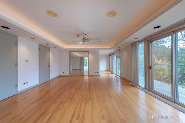 Joliet, Illinois, 60404, United States, 5 Bedrooms Bedrooms, ,6 BathroomsBathrooms,Residential,For Sale,1887940