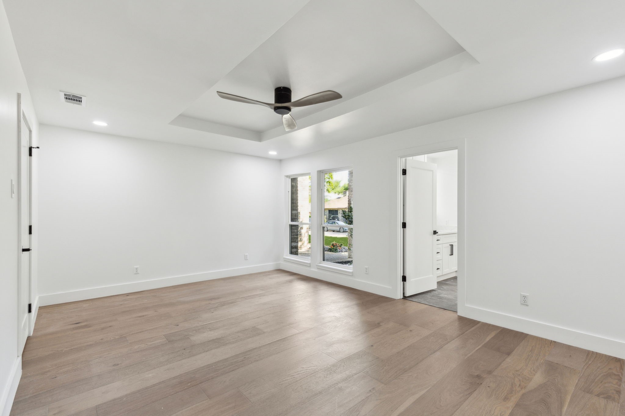 Richardson, Texas, 75081, United States, 4 Bedrooms Bedrooms, ,4 BathroomsBathrooms,Residential,For Sale,1786157