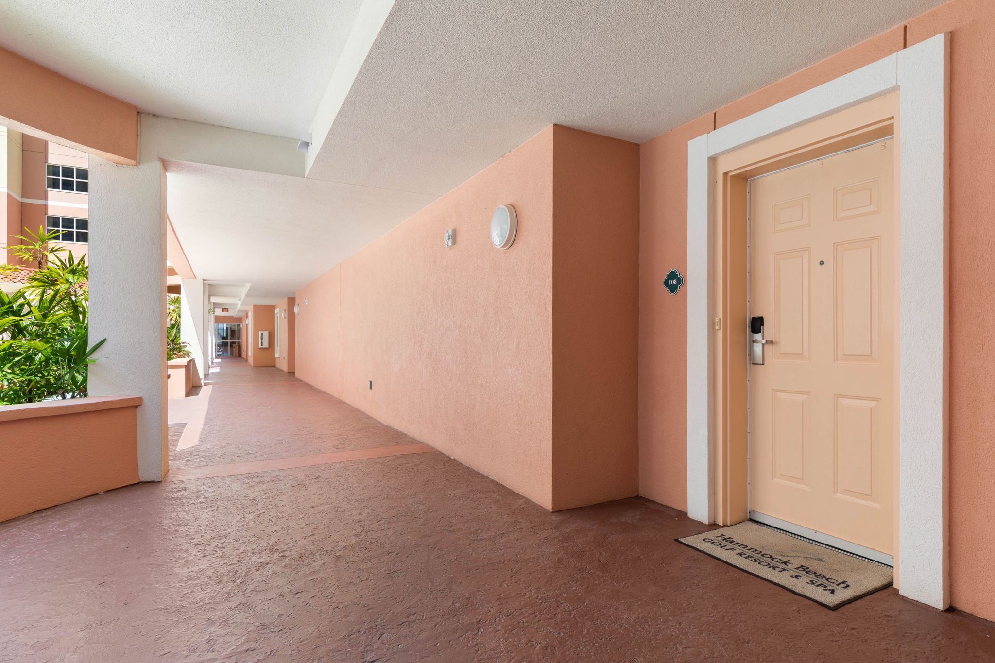  200 Ocean Crest Drive Unit #108, Palm Coast, FL, 32137 - 物件實景