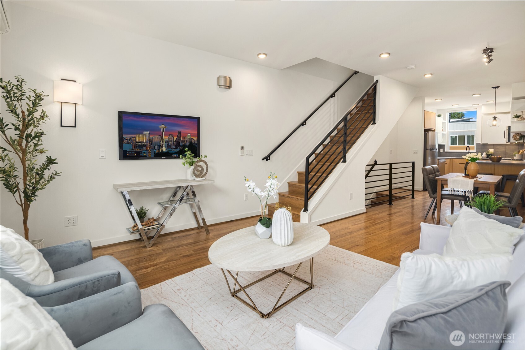 Seattle, Washington, 98115, United States, 3 Bedrooms Bedrooms, ,Residential,For Sale,1926202