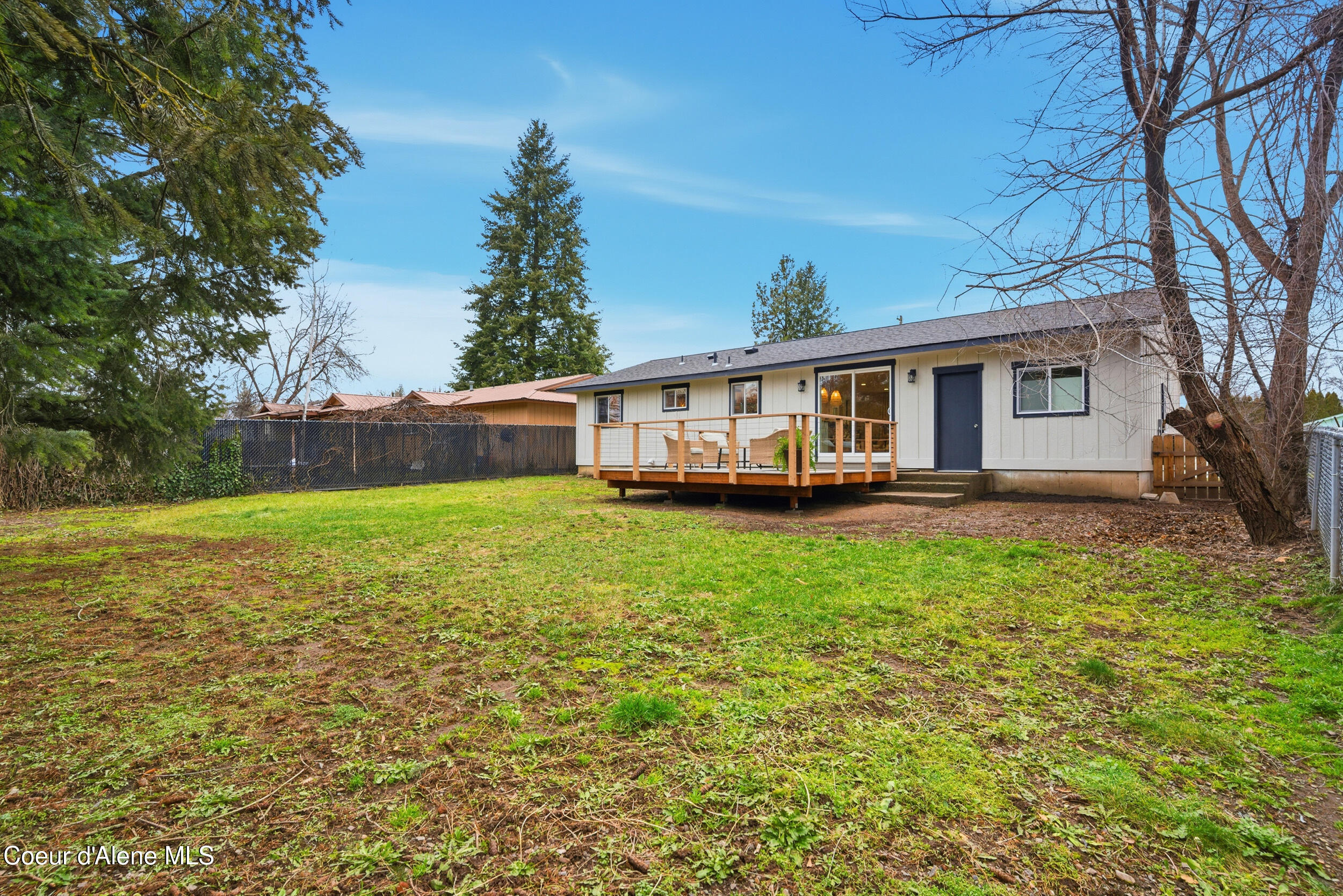 Coeur d'Alene, Idaho, 83814, United States, 2 Bedrooms Bedrooms, ,1 BathroomBathrooms,Residential,For Sale,2010997