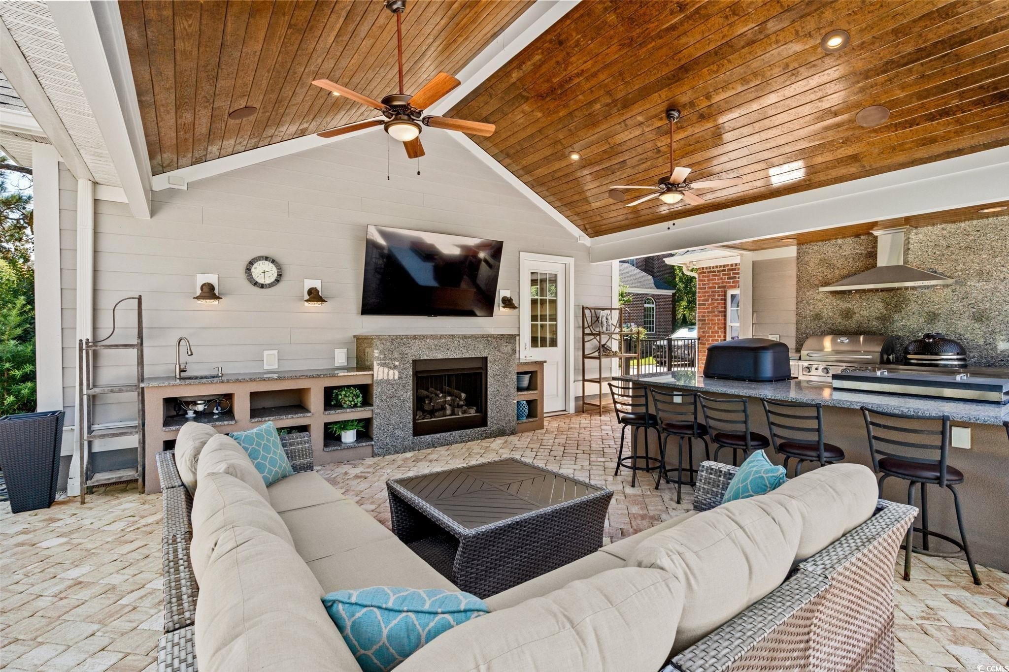 Myrtle Beach, South Carolina, 29577, United States, 4 Bedrooms Bedrooms, ,4 BathroomsBathrooms,Residential,For Sale,1980289