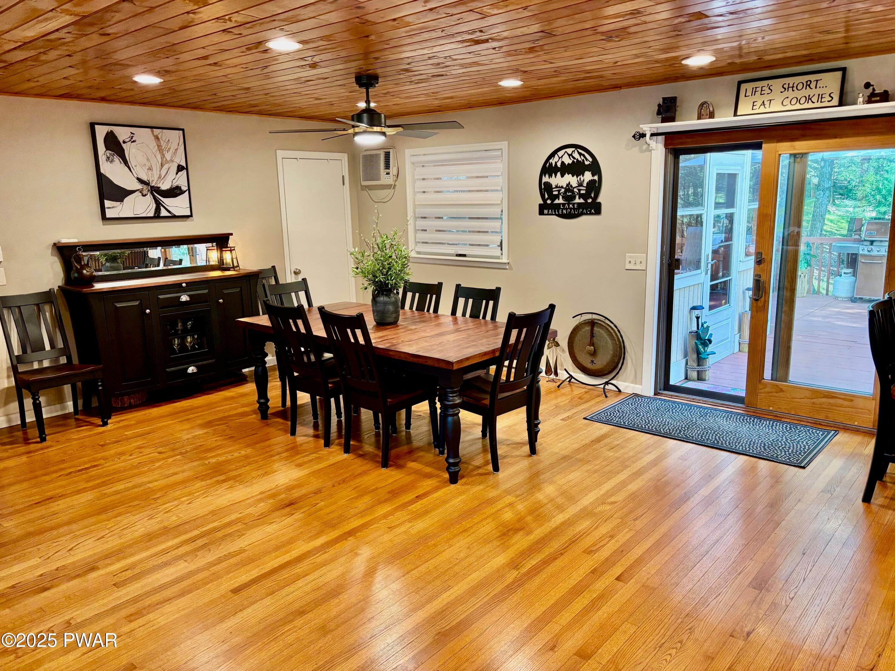 Greentown, Pennsylvania, 18426, United States, 4 Bedrooms Bedrooms, ,3 BathroomsBathrooms,Residential,For Sale,1927950