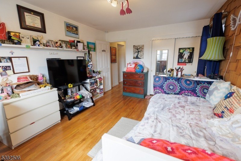 Linden City, New Jersey, 07036-3639, United States, 3 Bedrooms Bedrooms, ,3 BathroomsBathrooms,Residential,For Sale,1973750