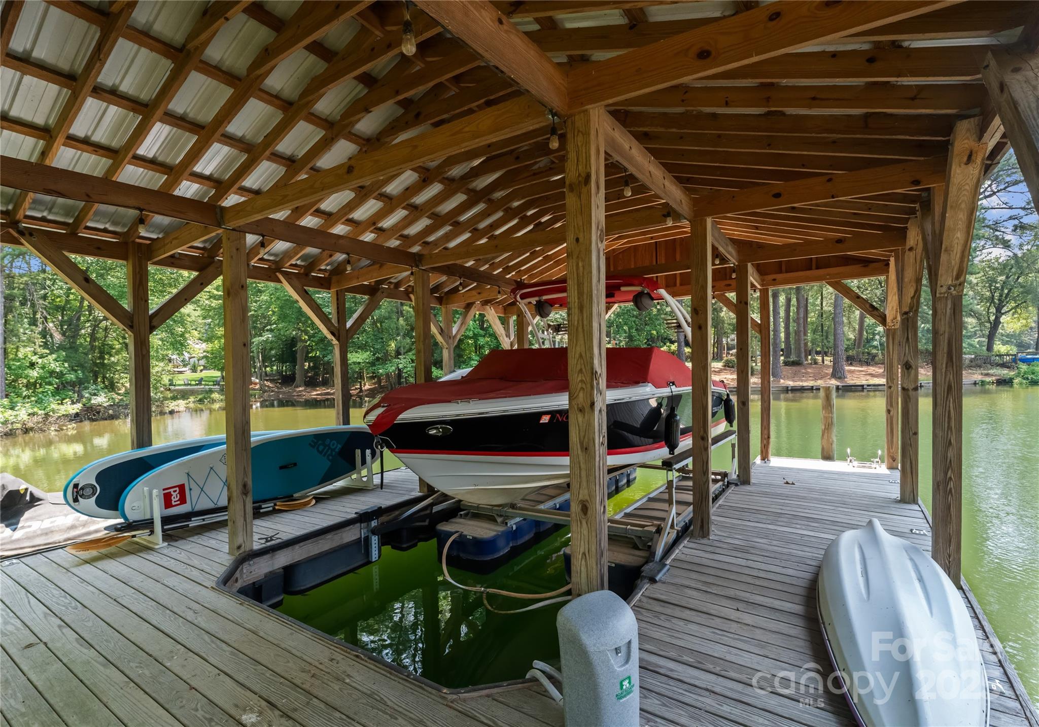 Mooresville, North Carolina, 28117, United States, 4 Bedrooms Bedrooms, ,5 BathroomsBathrooms,Residential,For Sale,1847704