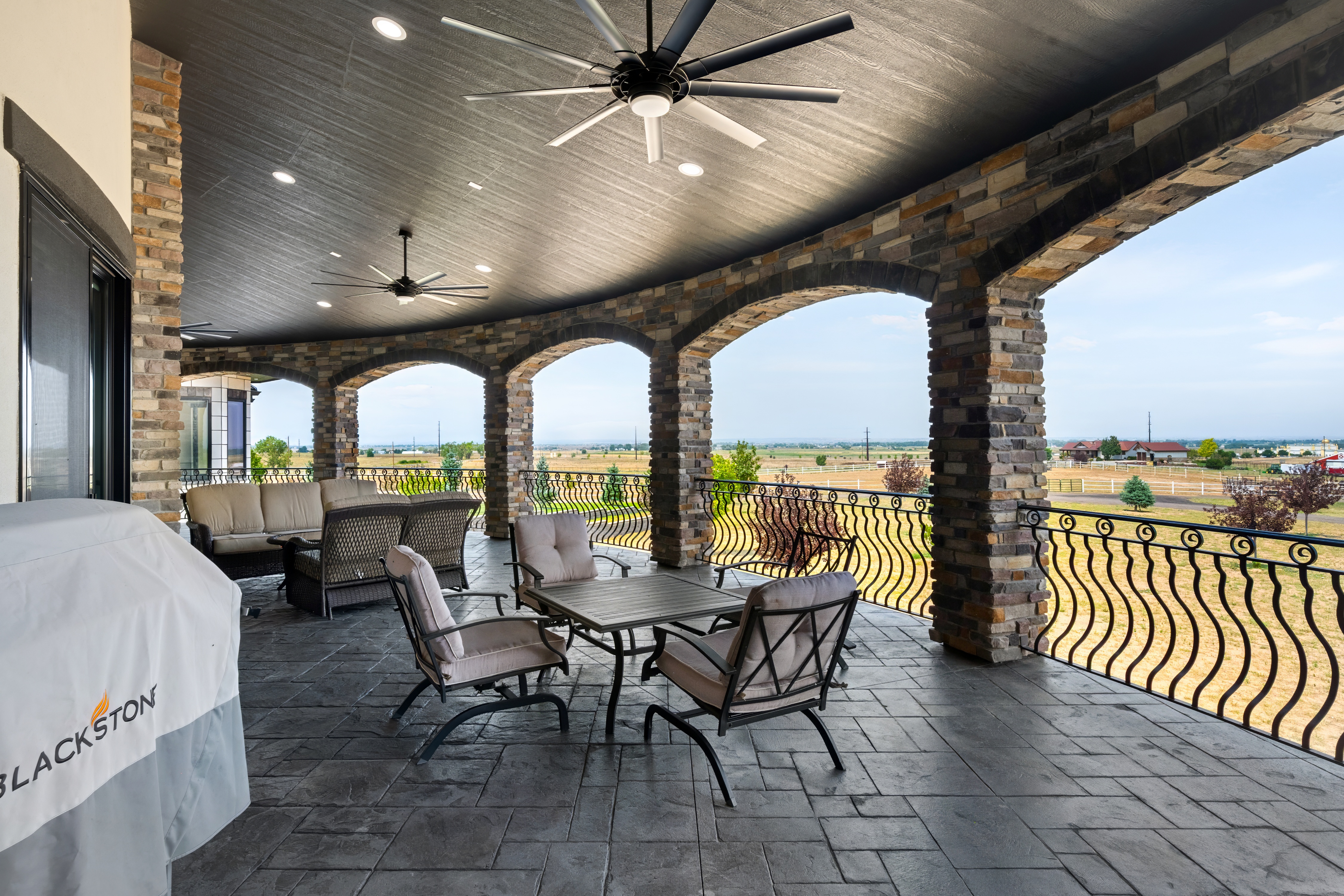  Breathtaking custom estate on 35 agriculturally zoned acres - 物件實景