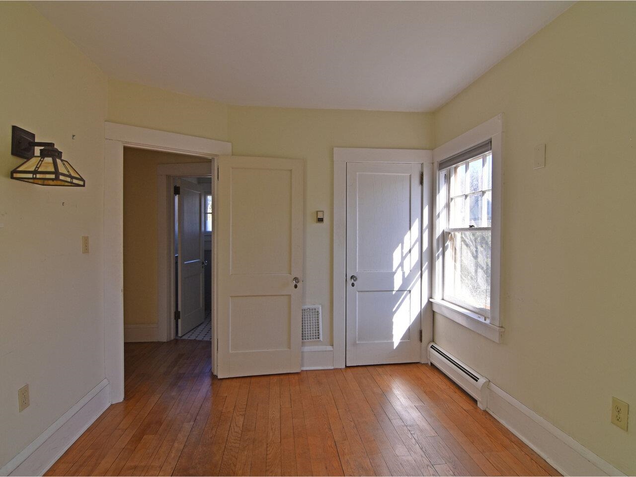 Burlington, Vermont, 05401, United States, 2 Bedrooms Bedrooms, ,2 BathroomsBathrooms,Residential,For Sale,1787470