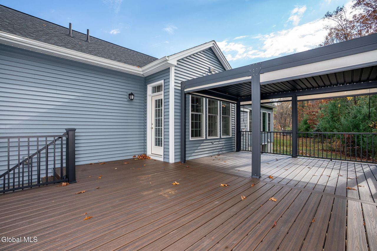 Halfmoon, New York, 12065, United States, 4 Bedrooms Bedrooms, ,3 BathroomsBathrooms,Residential,For Sale,1987891