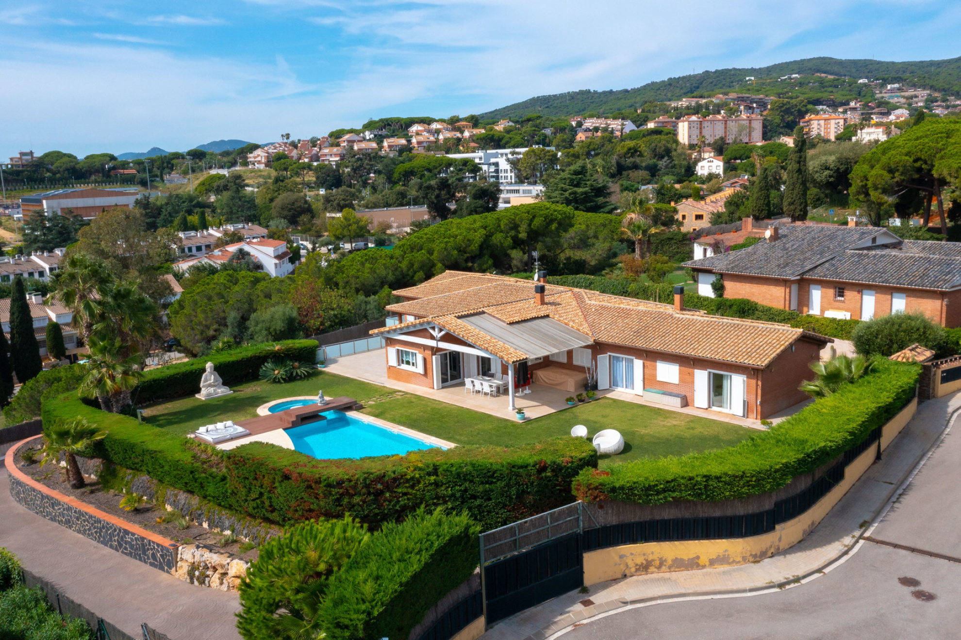  Great property in the most exclusive area of the coast of Barcelona. - 物件實景