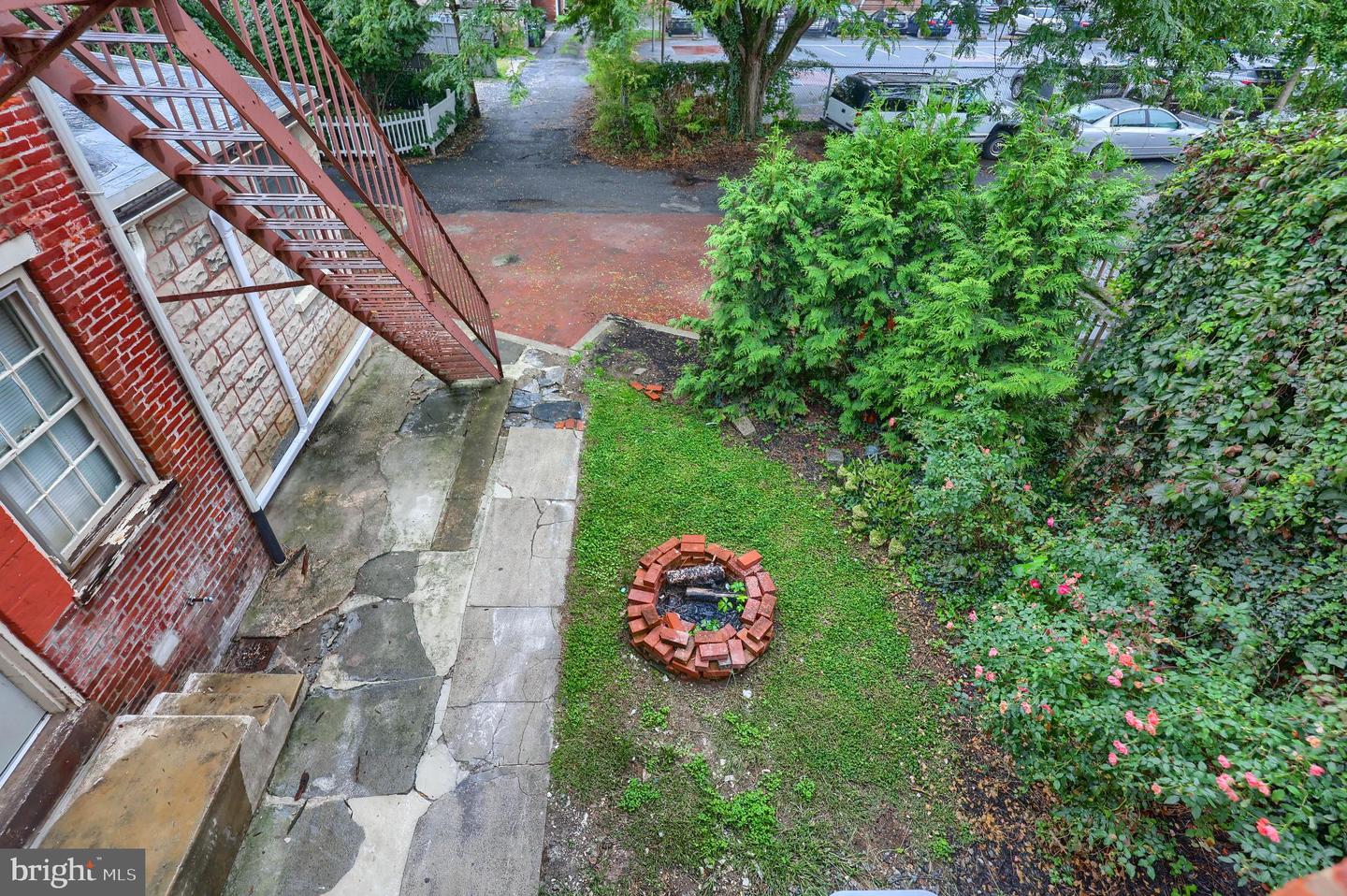 Lancaster, Pennsylvania, 17603, United States, 4 Bedrooms Bedrooms, ,2 BathroomsBathrooms,Residential,For Sale,1955843