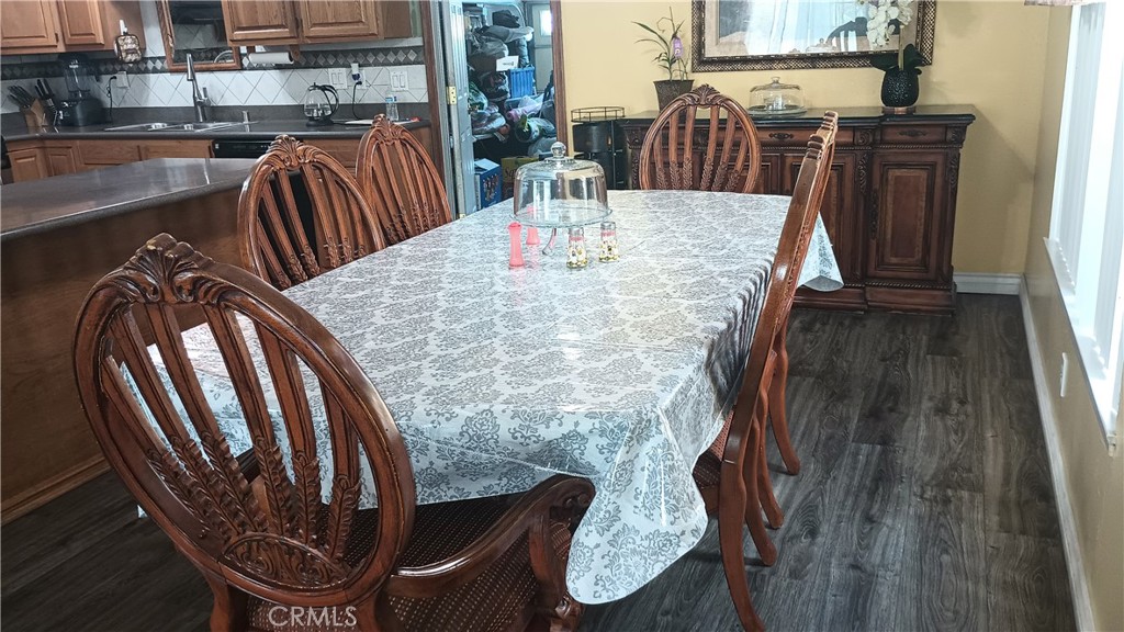 Santa Ana, California, 92704, United States, 5 Bedrooms Bedrooms, ,2 BathroomsBathrooms,Residential,For Sale,2038969