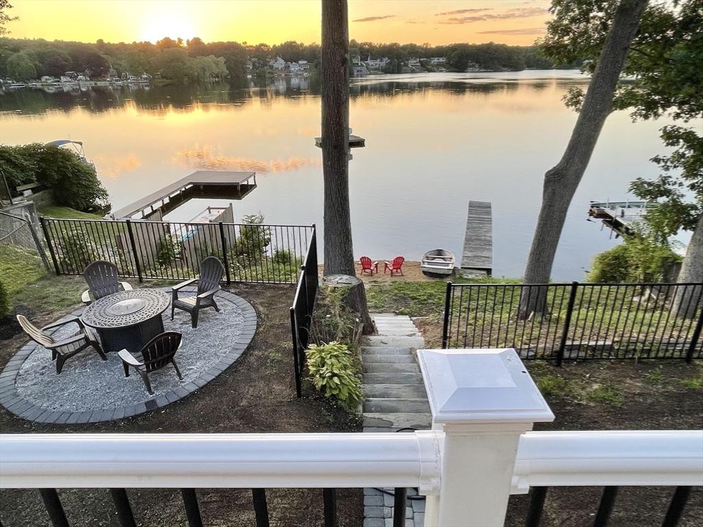 Bellingham, Massachusetts, 02019, United States, 4 Bedrooms Bedrooms, ,4 BathroomsBathrooms,Residential,For Sale,1927389