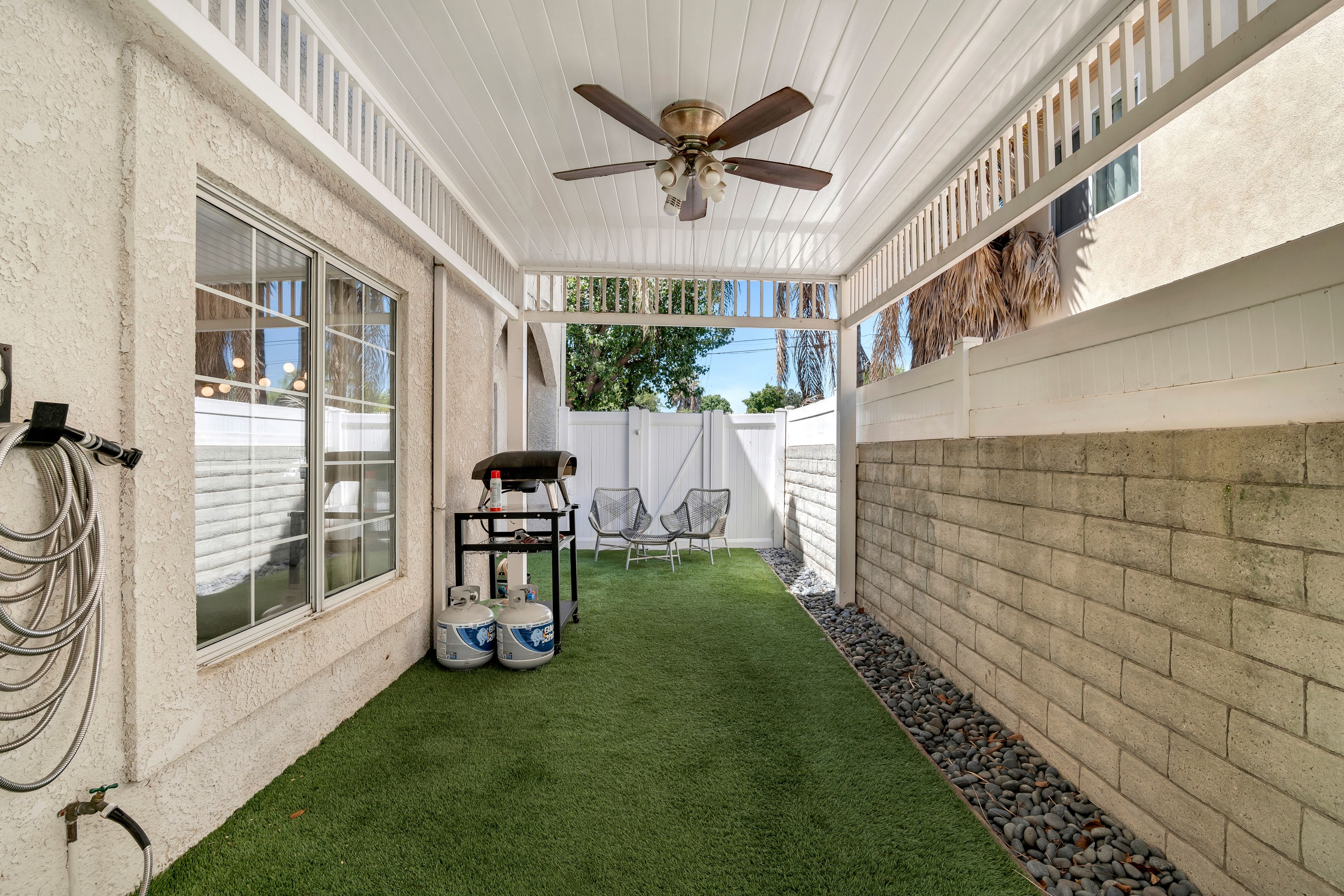  18316 Keswick Street, Reseda - 物件實景