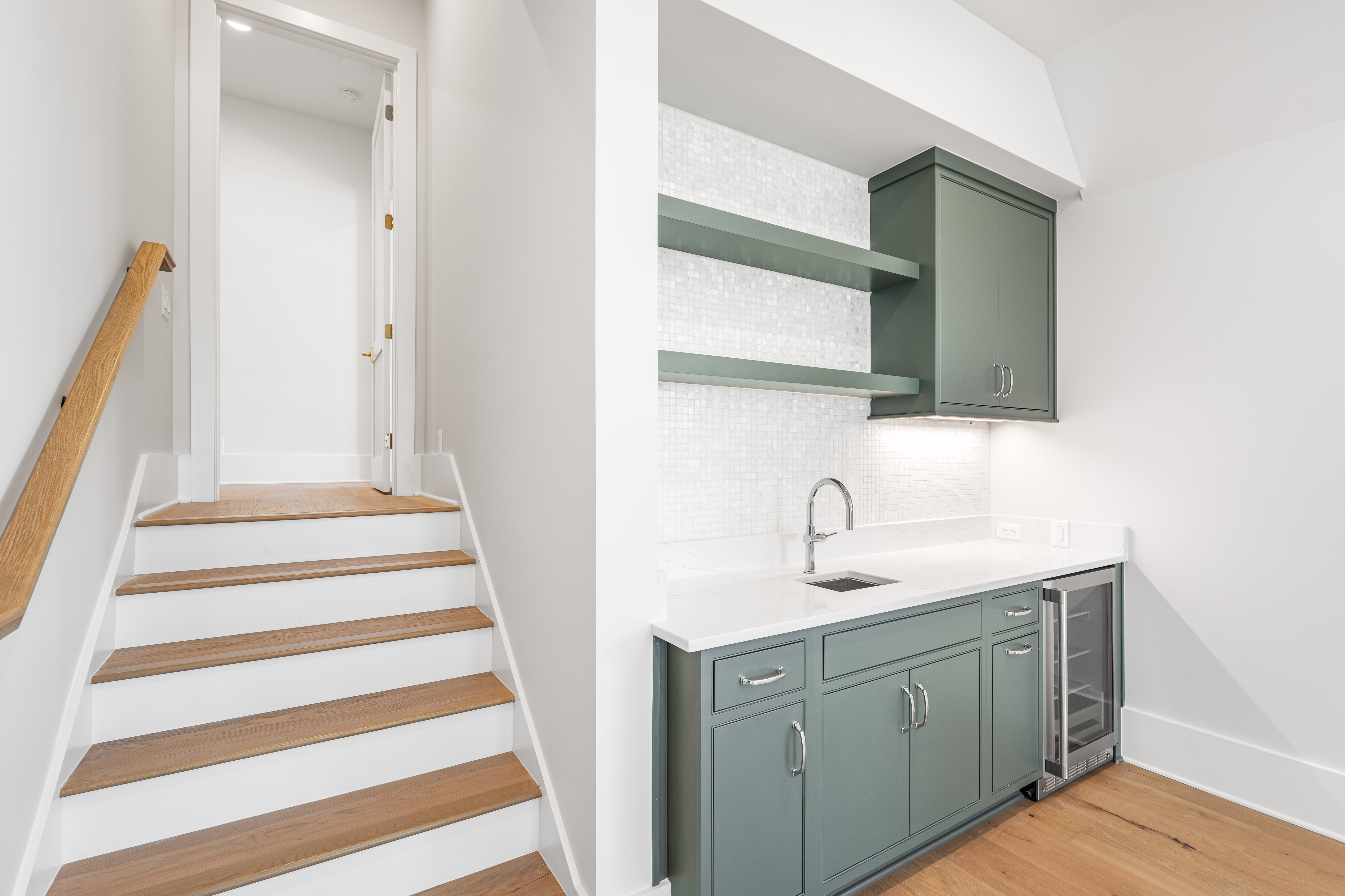  Magnificent Half-Acre Estate With Outdoor Oasis and Casita - 物件實景