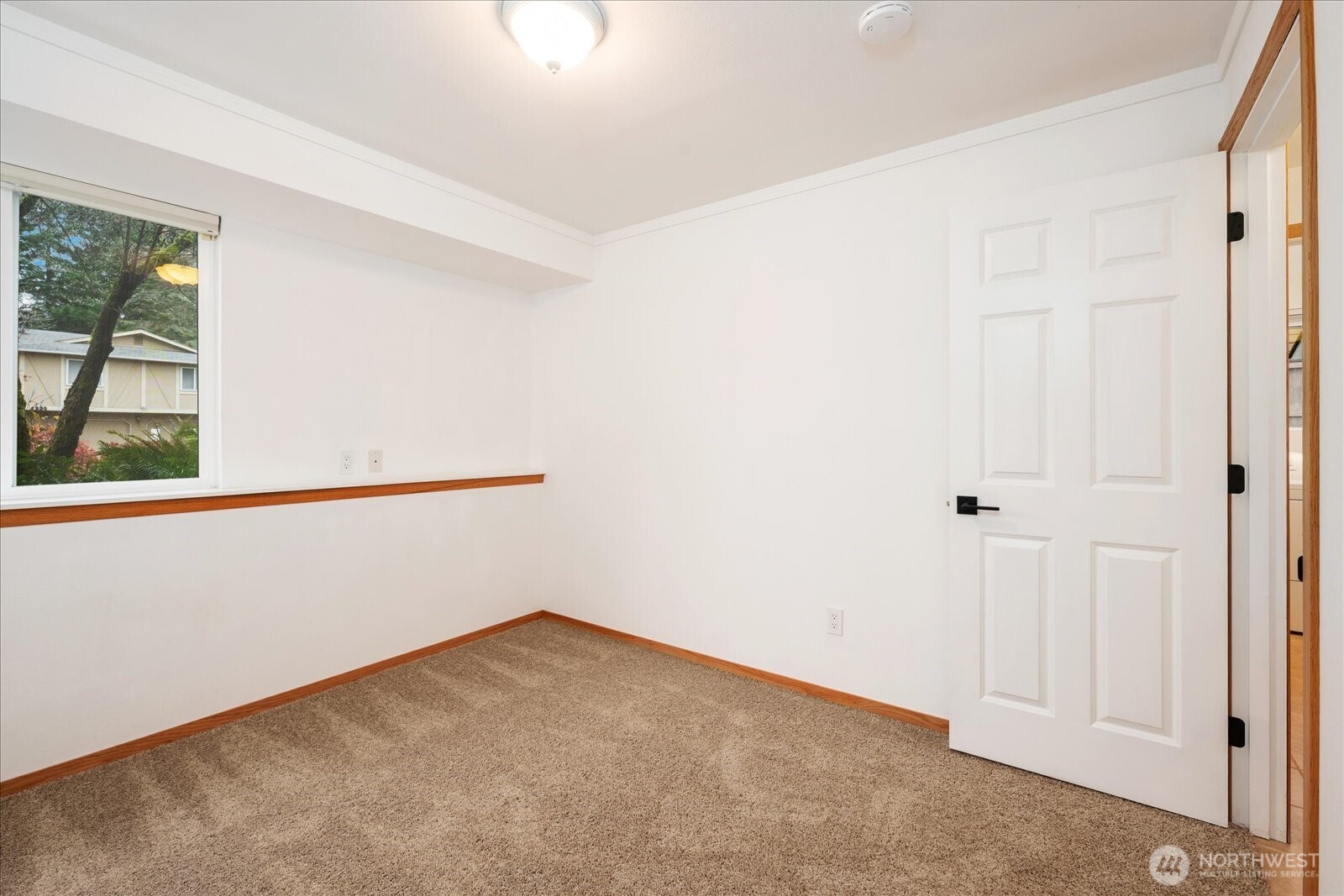 Renton, Washington, 98059, United States, 4 Bedrooms Bedrooms, ,1 BathroomBathrooms,Residential,For Sale,1989503