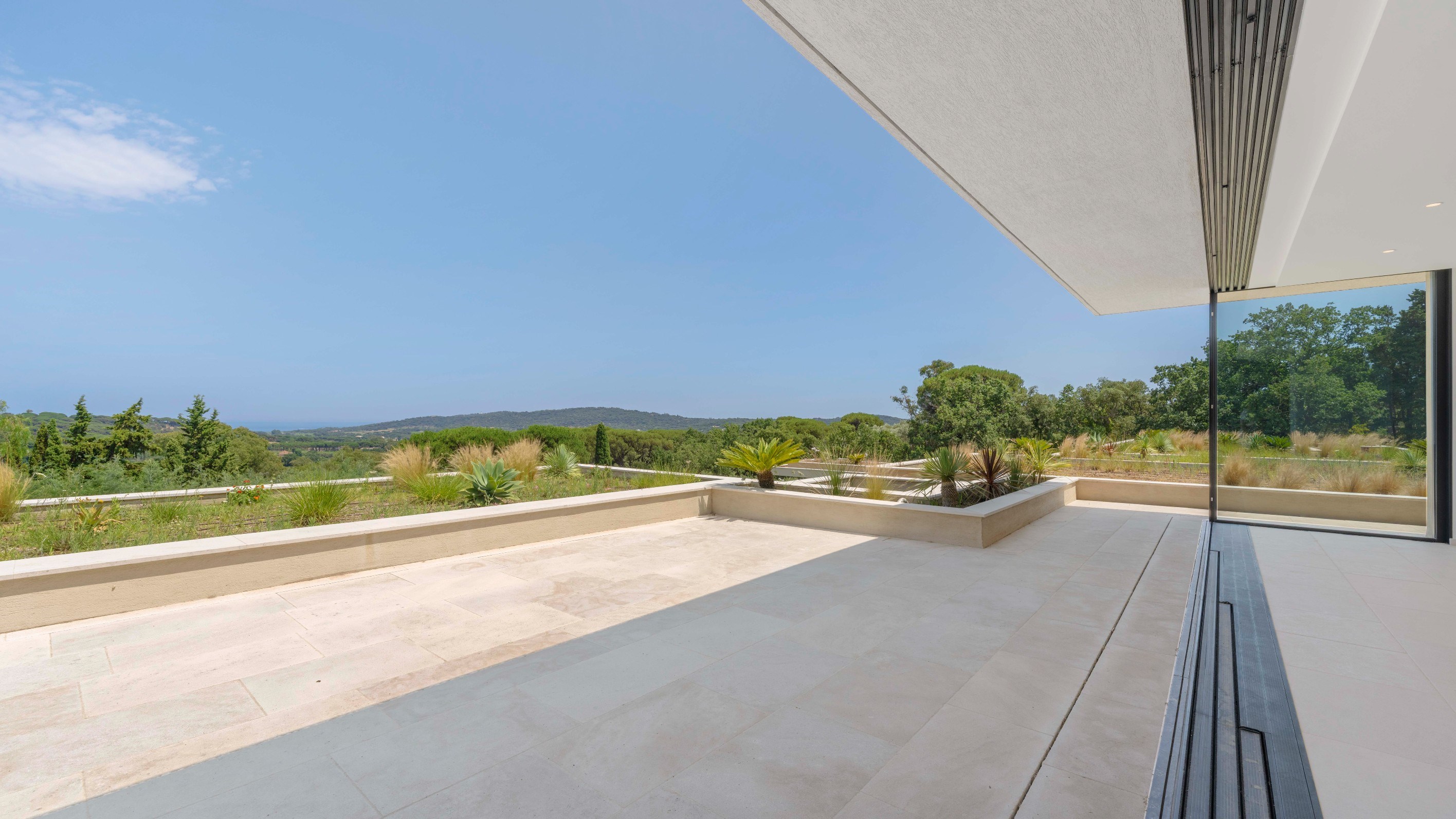  Contemporary luxury villa for sale in Ramatuelle near Pampelonne and Saint-Trop… - 物件實景