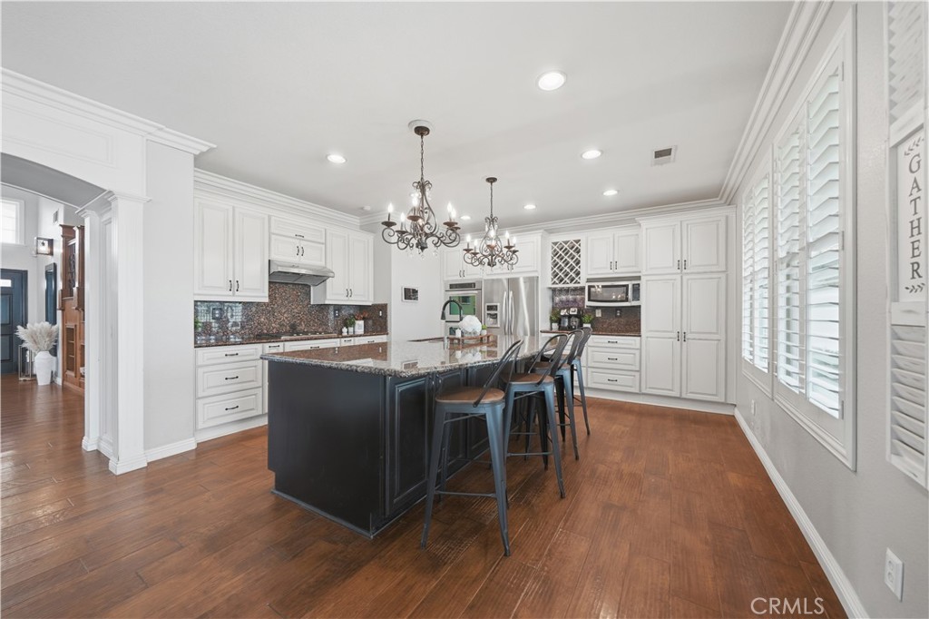 Murrieta, California, 92562, United States, 5 Bedrooms Bedrooms, ,4 BathroomsBathrooms,Residential,For Sale,2049135
