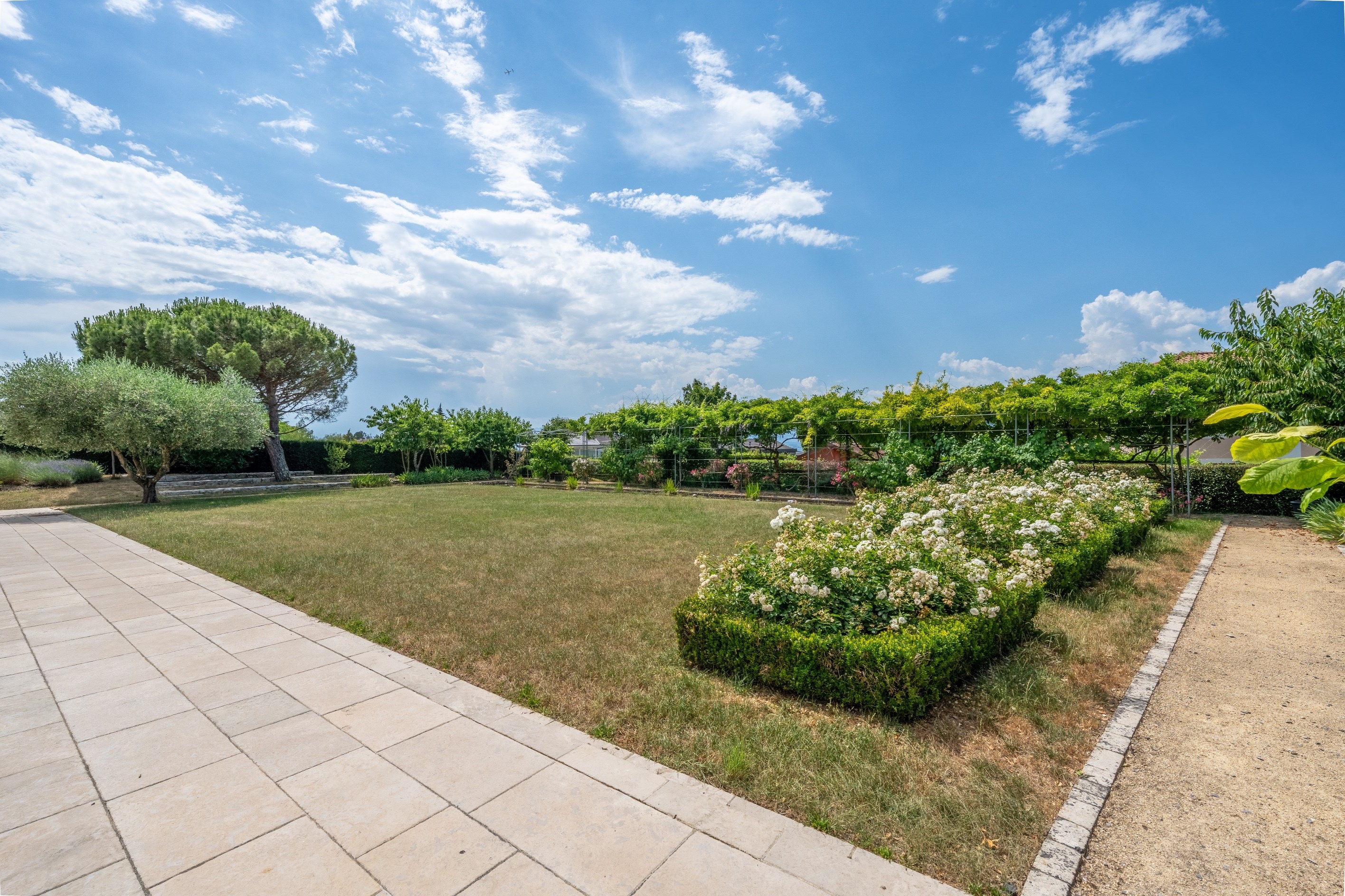  Messery Architect Designed Property with Panoramic Views over Lake Geneva - 物件實景