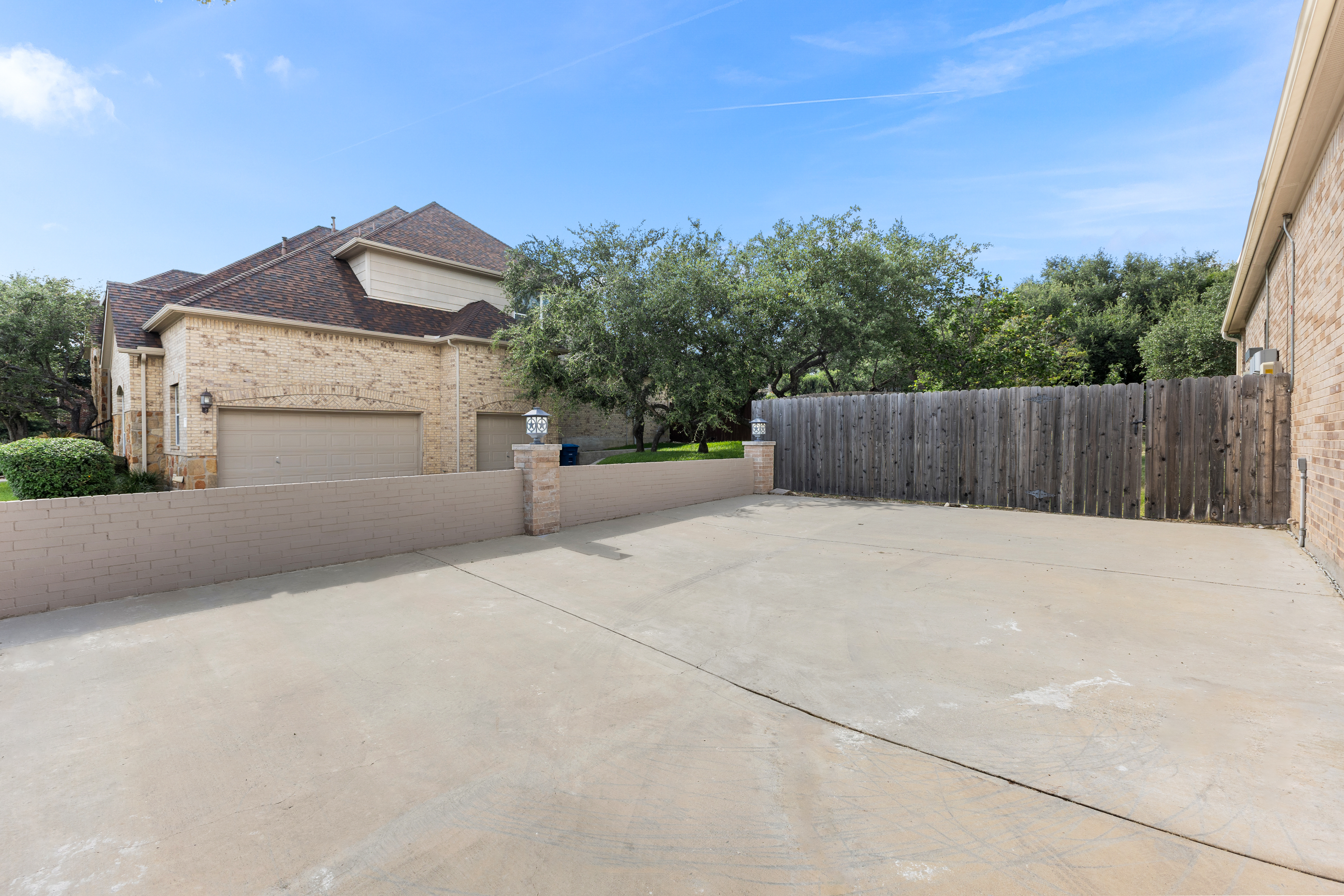  Energy Efficient Stone Oak Living in Gated Mesa Grande - 物件實景