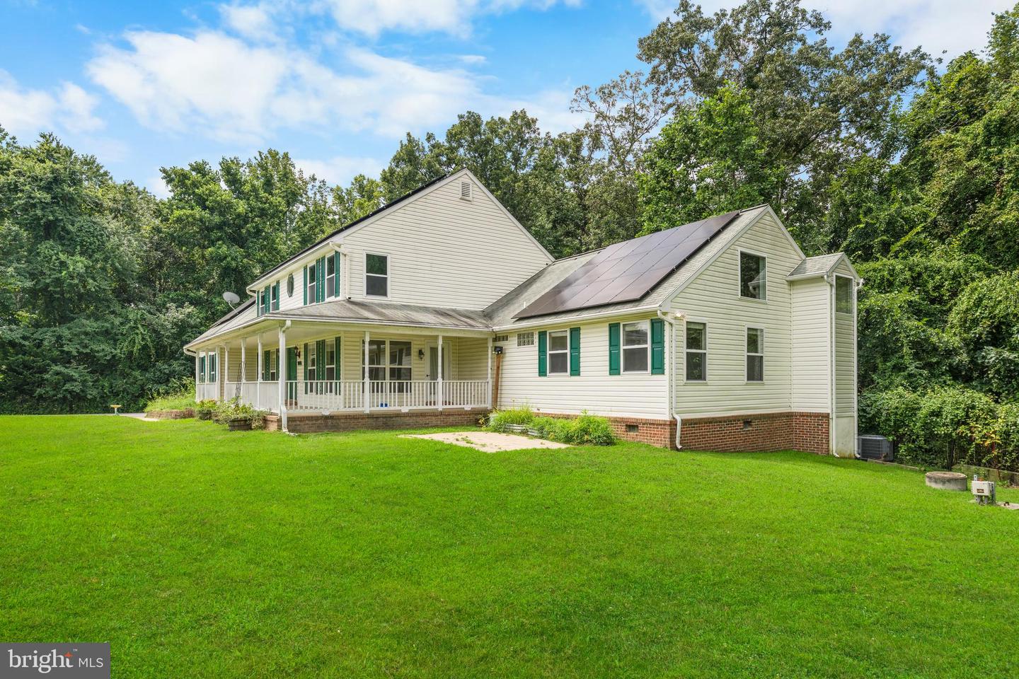 Clinton, Maryland, 20735, United States, 5 Bedrooms Bedrooms, ,5 BathroomsBathrooms,Residential,For Sale,1907711
