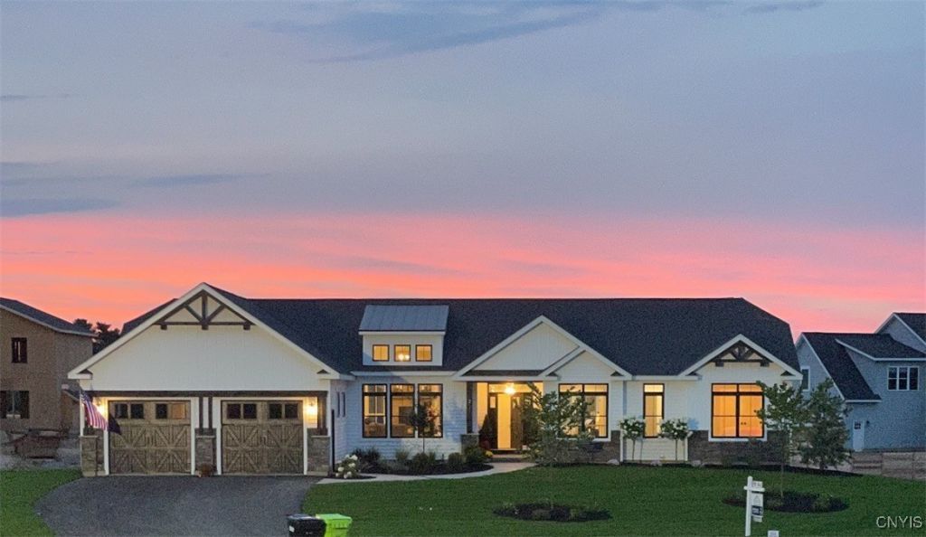 Clay, New York, 13041, United States, 3 Bedrooms Bedrooms, ,2 BathroomsBathrooms,Residential,For Sale,1987485