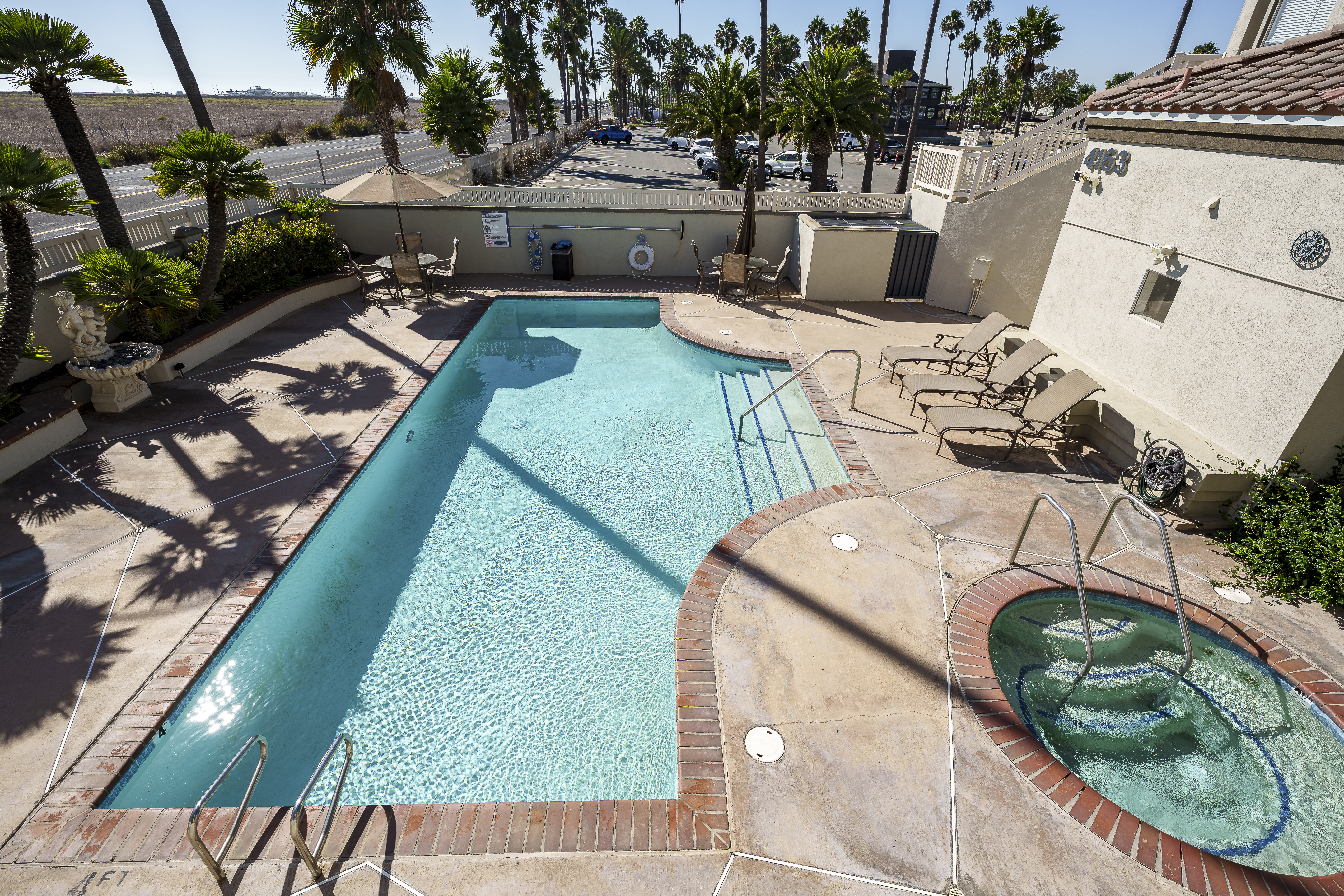  4165 Warner Avenue, Huntington Beach, CA 92649 - 物件實景